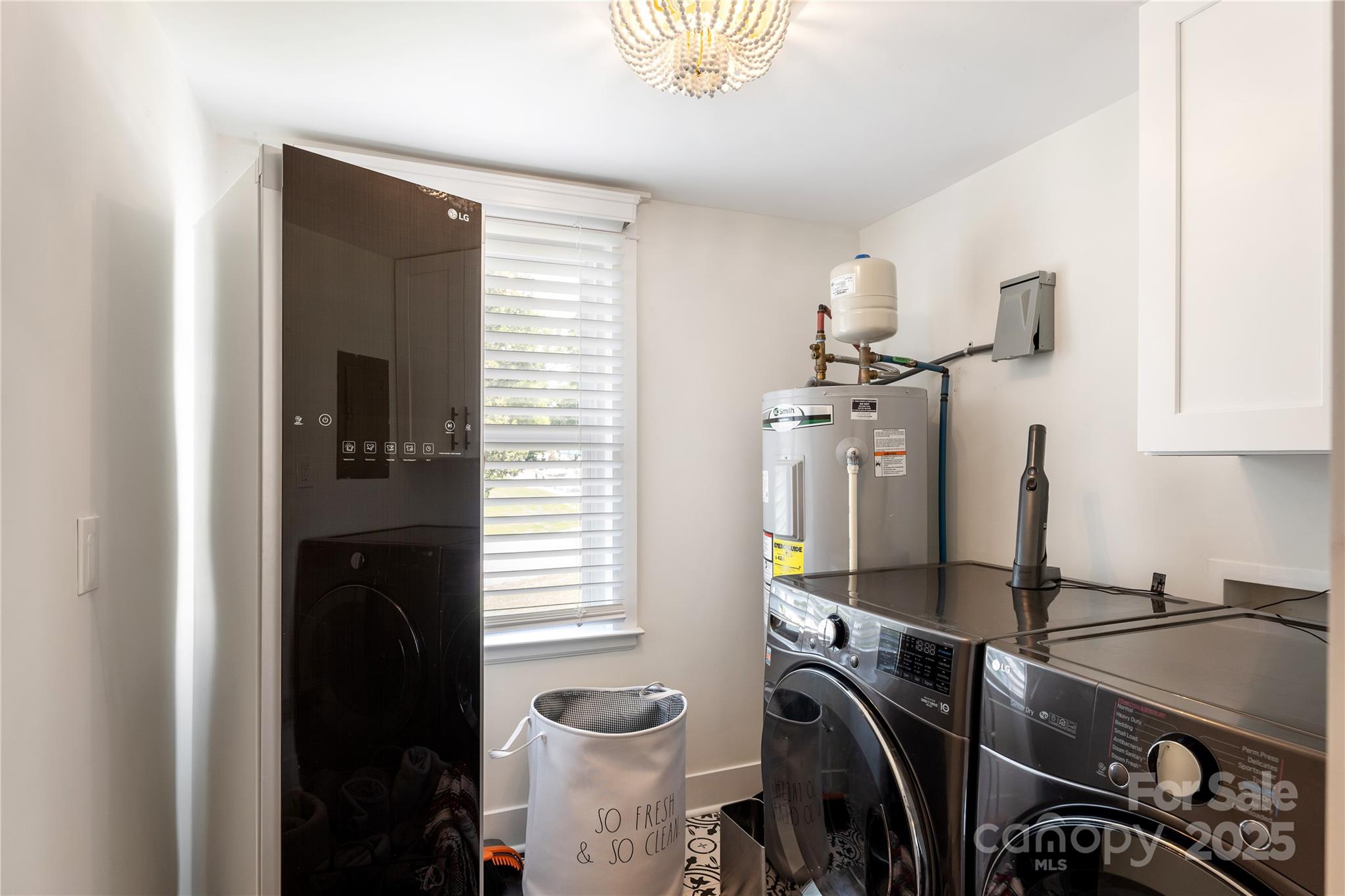 932 Shady Bluff Drive