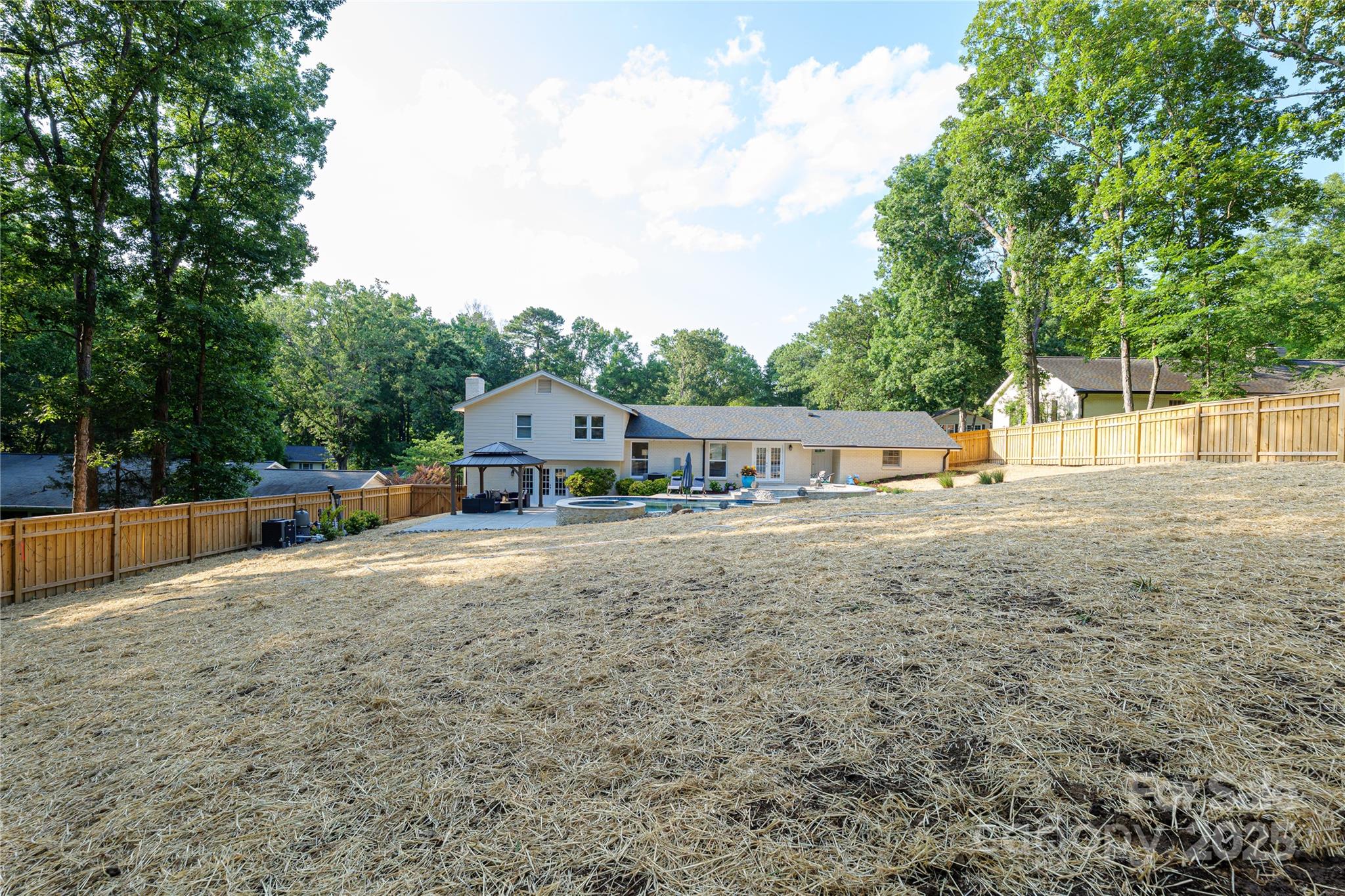 932 Shady Bluff Drive