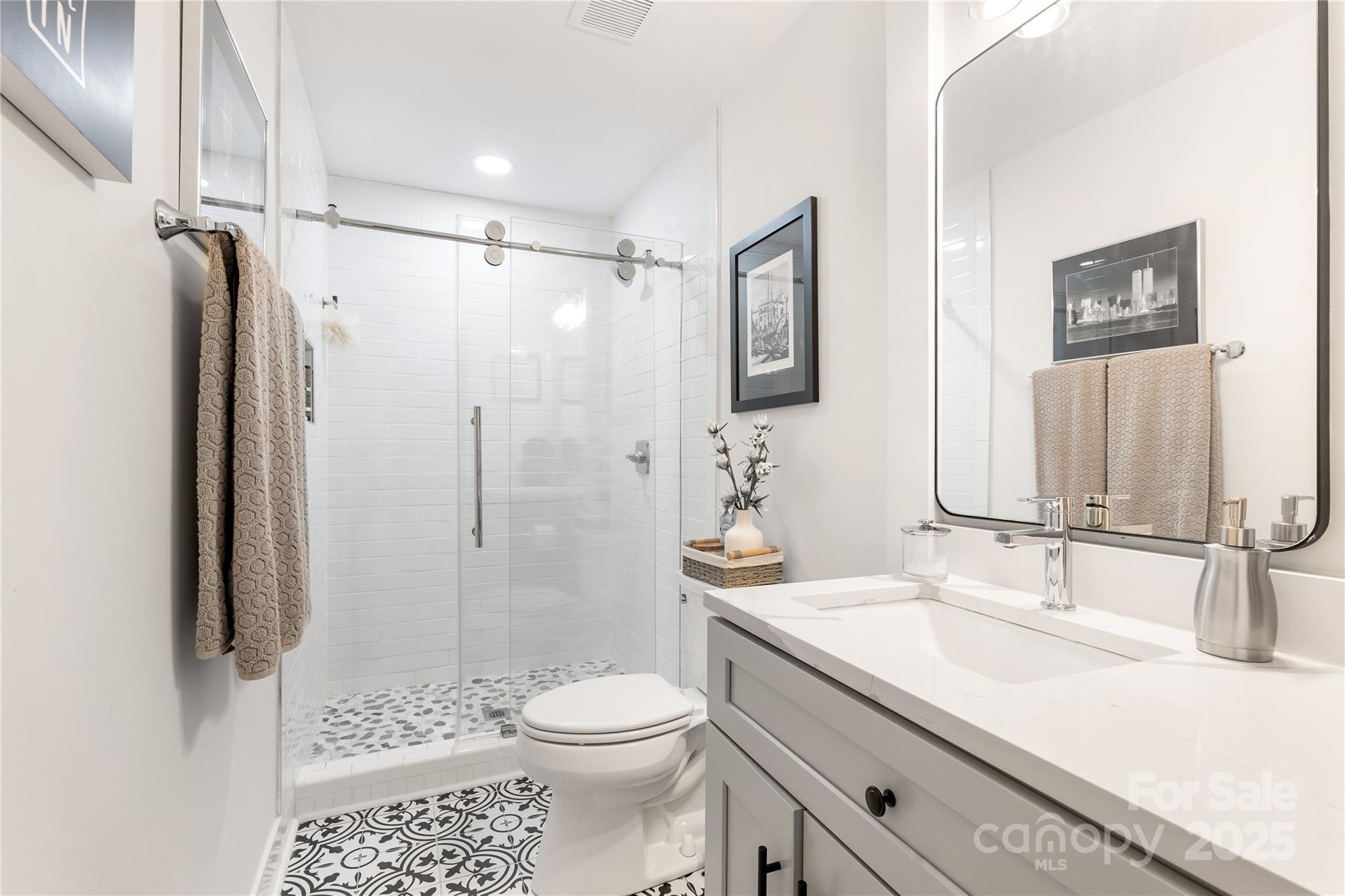 932 Shady Bluff Drive