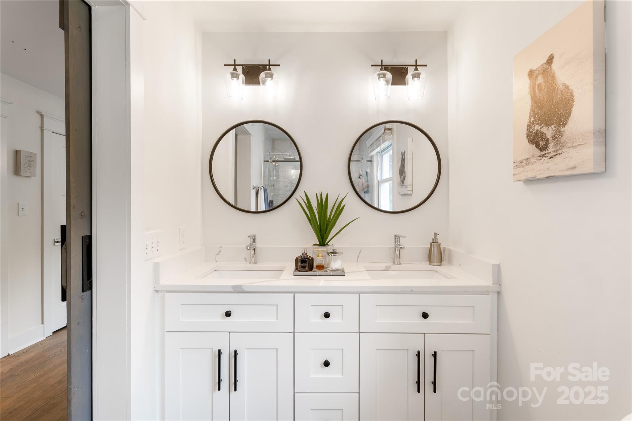 932 Shady Bluff Drive