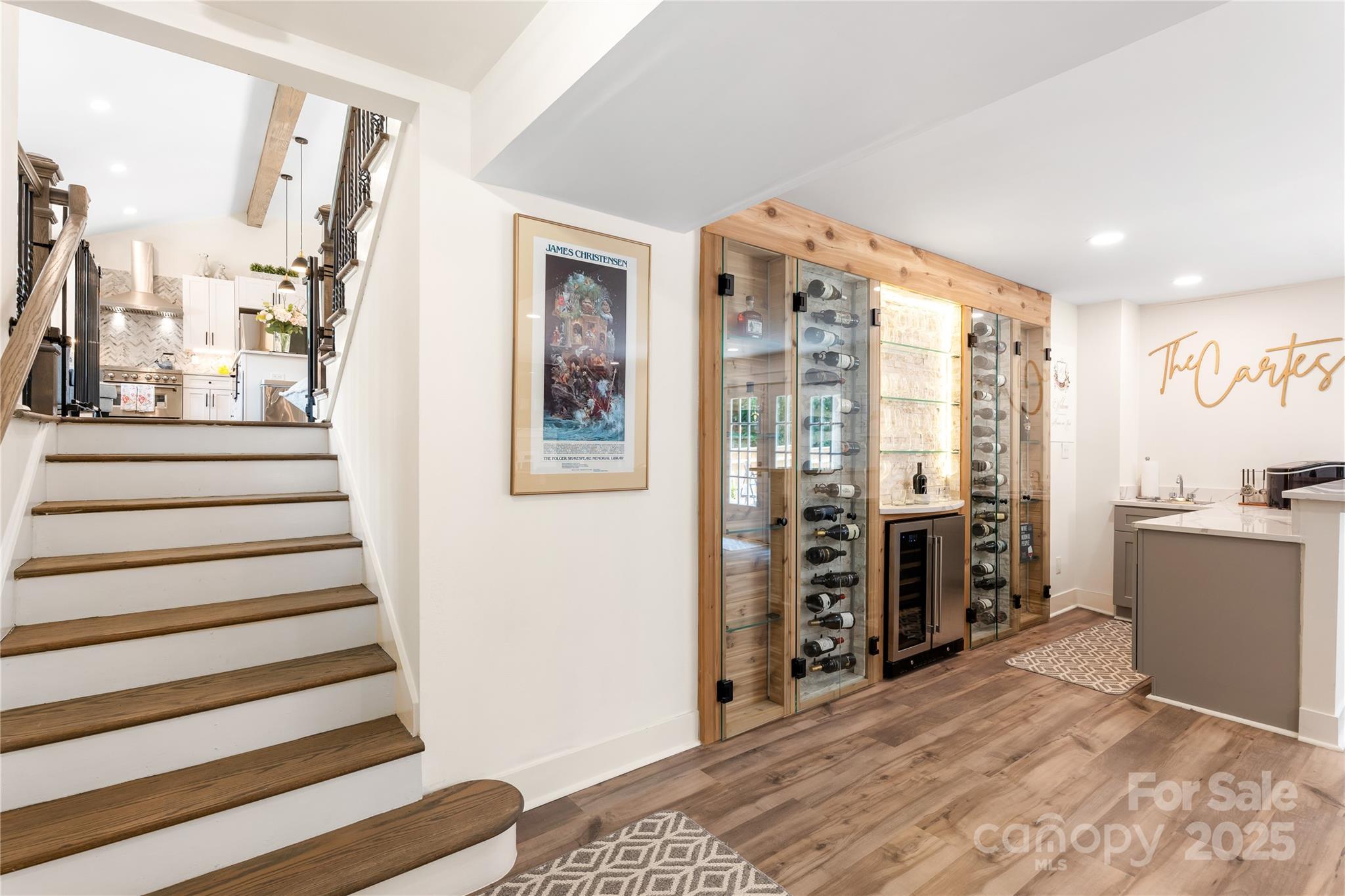 932 Shady Bluff Drive