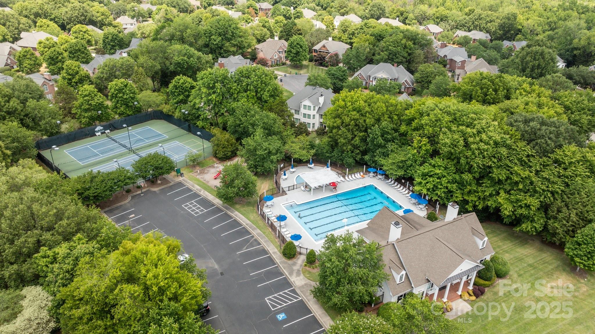 6323 Woodleigh Oaks Drive