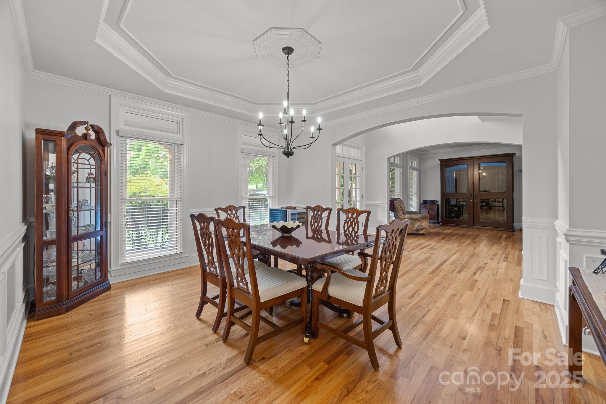 6323 Woodleigh Oaks Drive