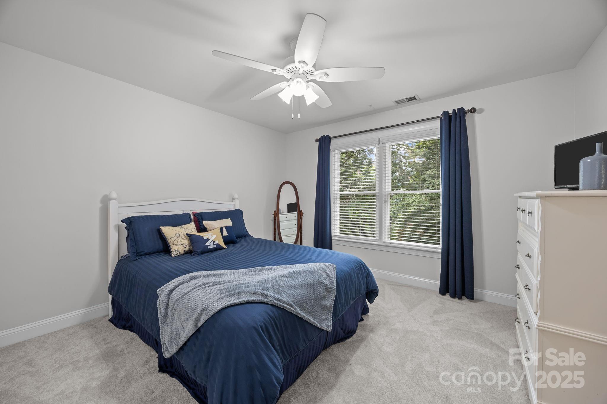 6323 Woodleigh Oaks Drive