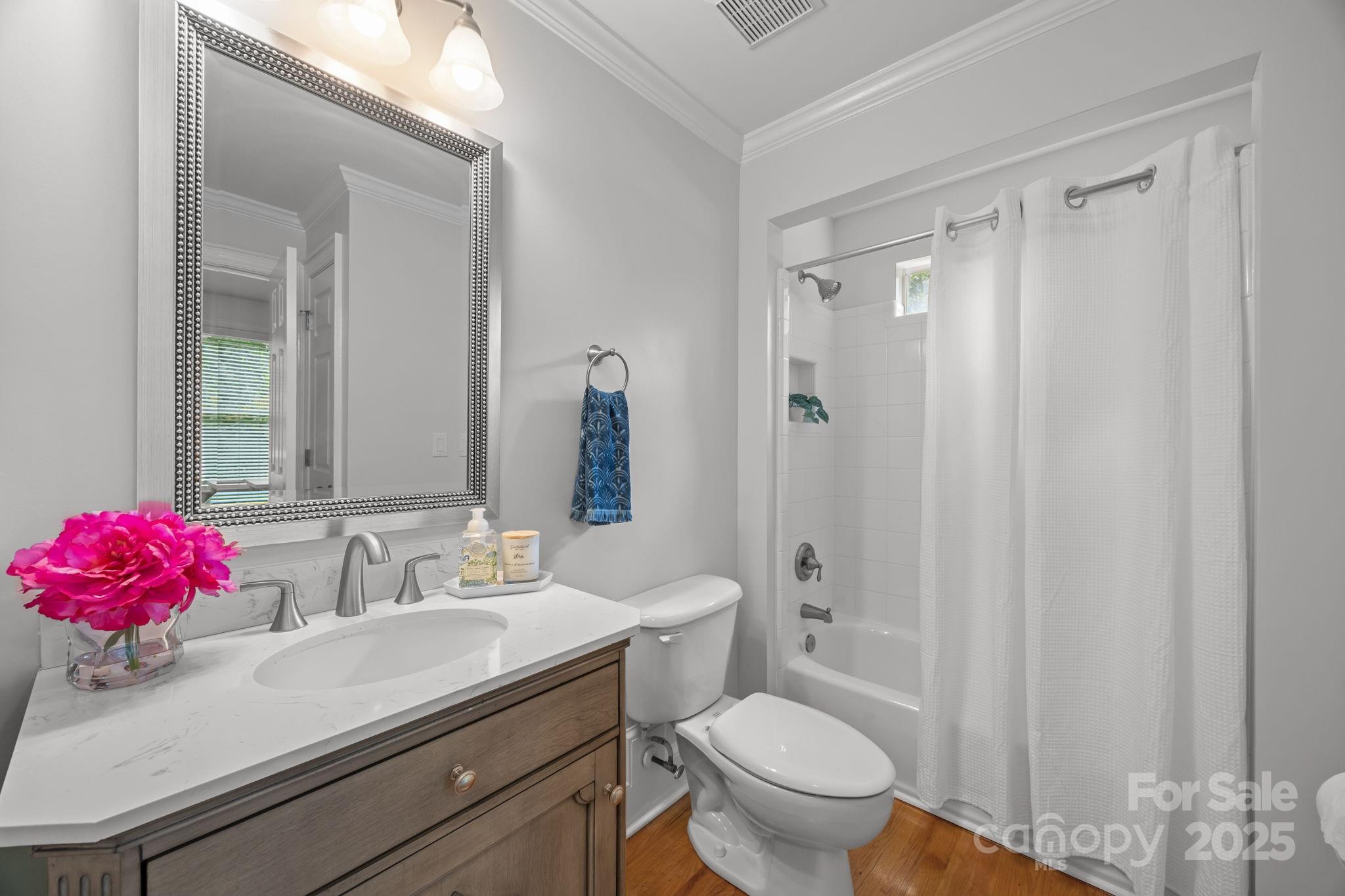 6323 Woodleigh Oaks Drive