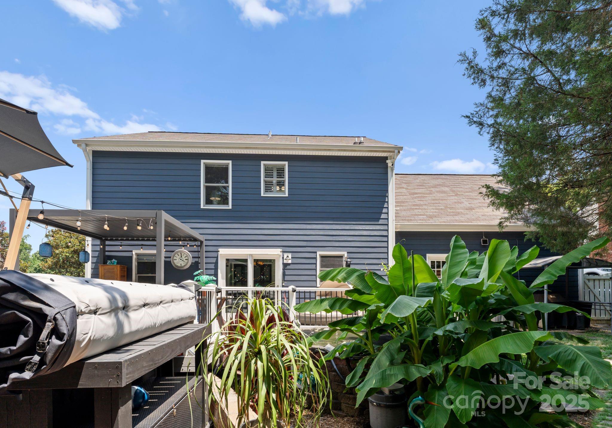 2111 Caleo Circle