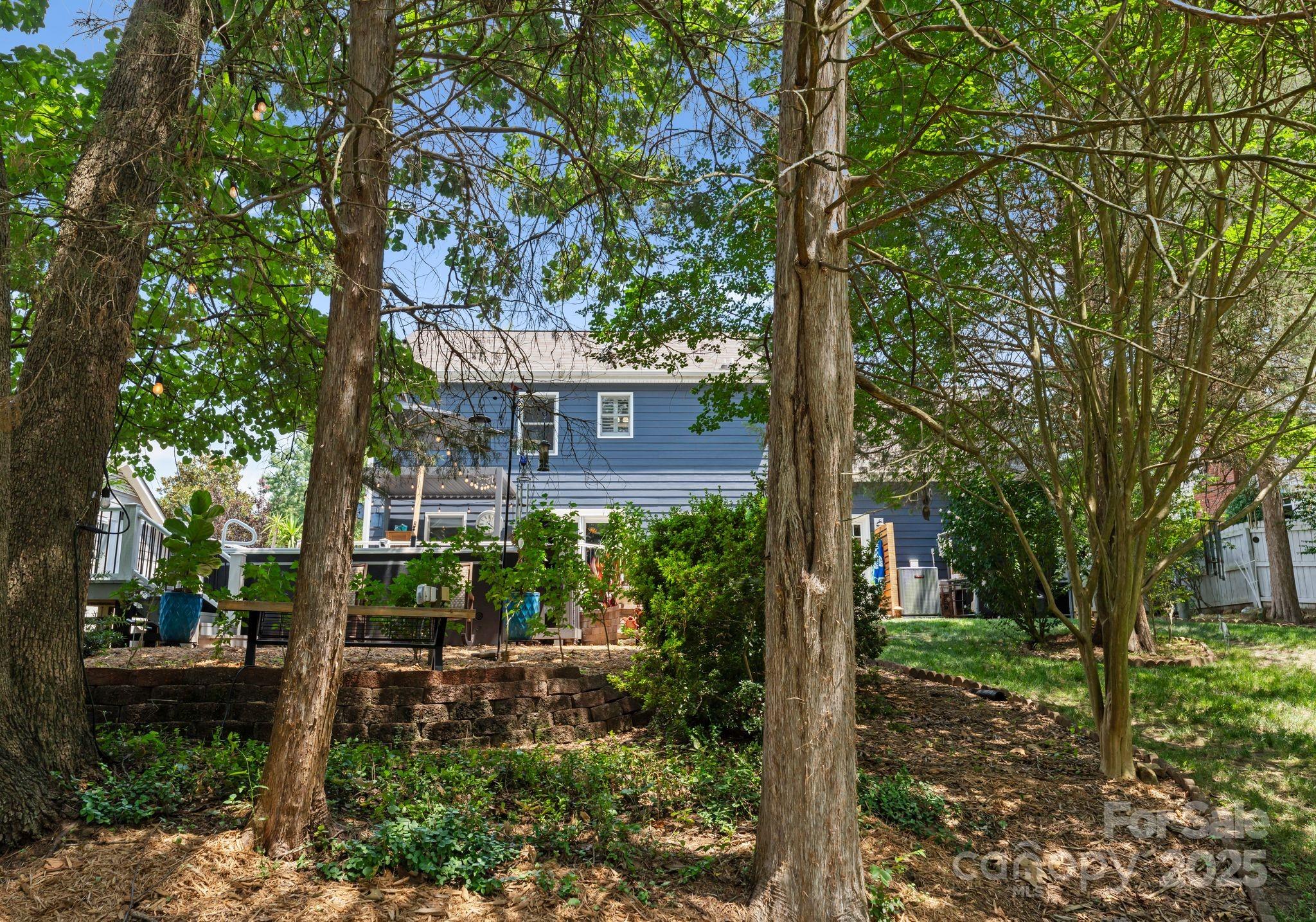 2111 Caleo Circle