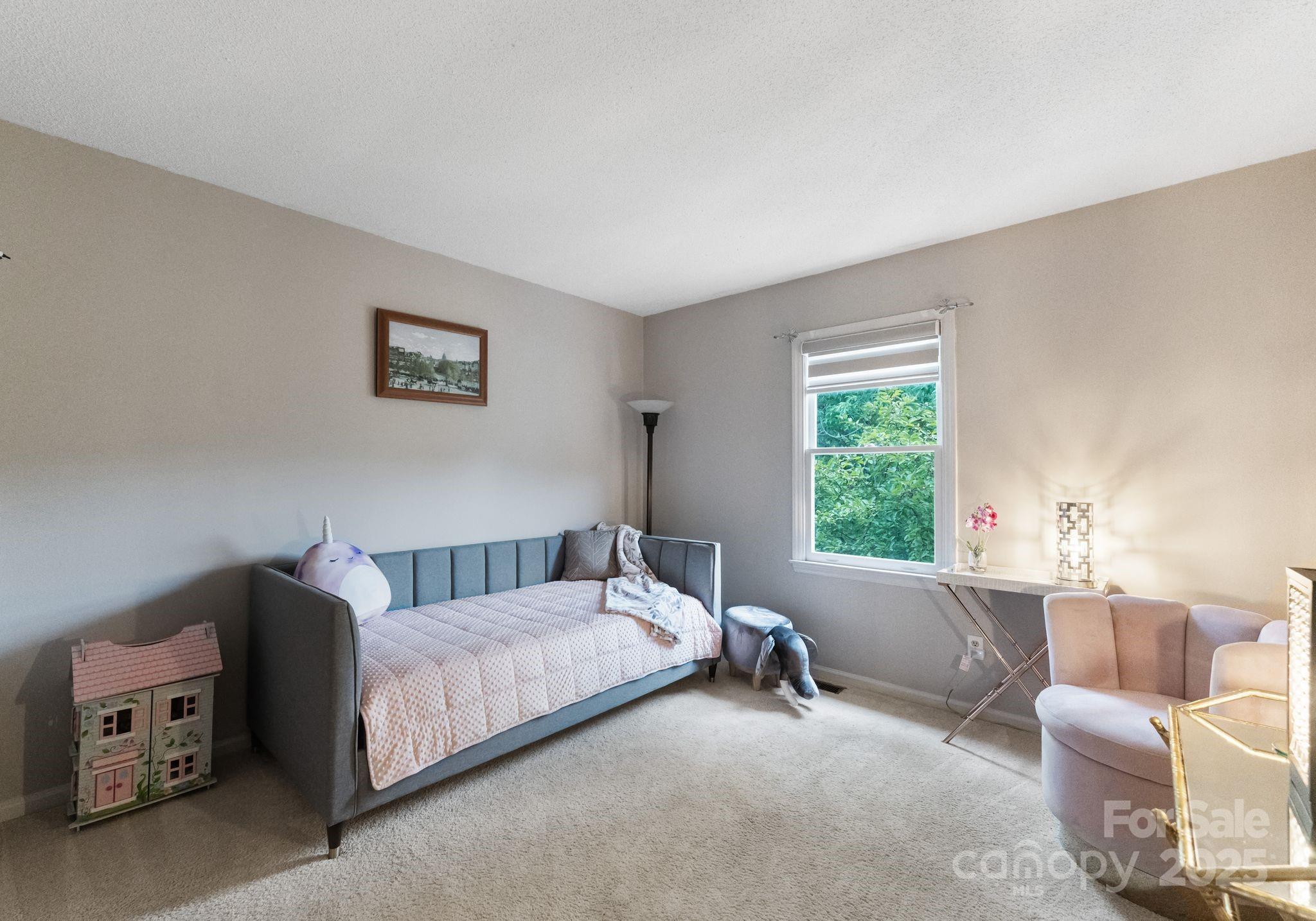 2111 Caleo Circle