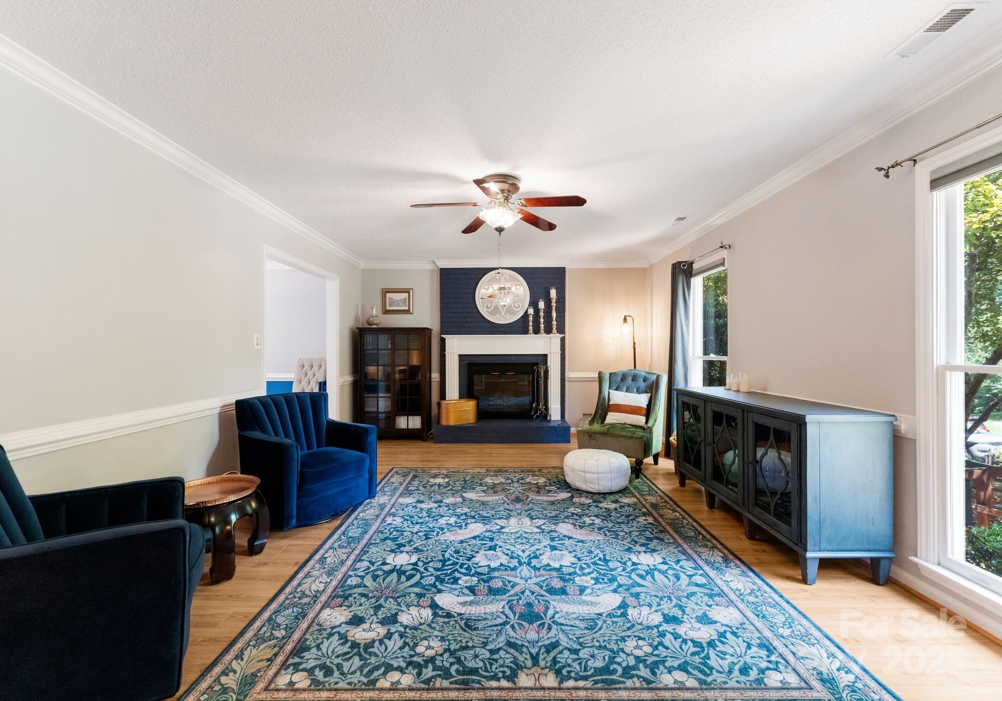2111 Caleo Circle