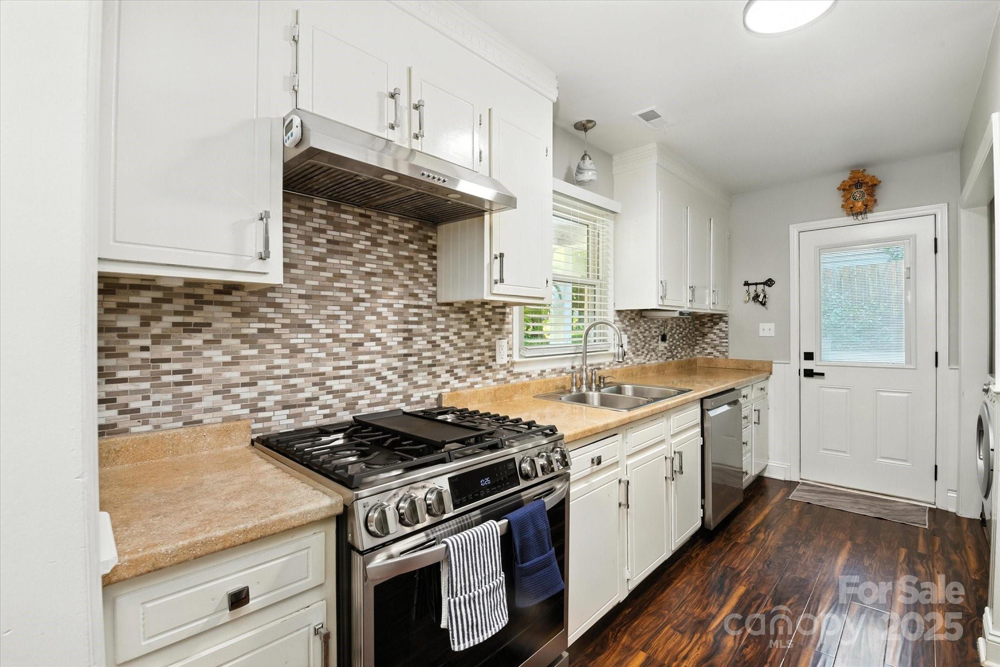 7627 Walnut Wood Drive