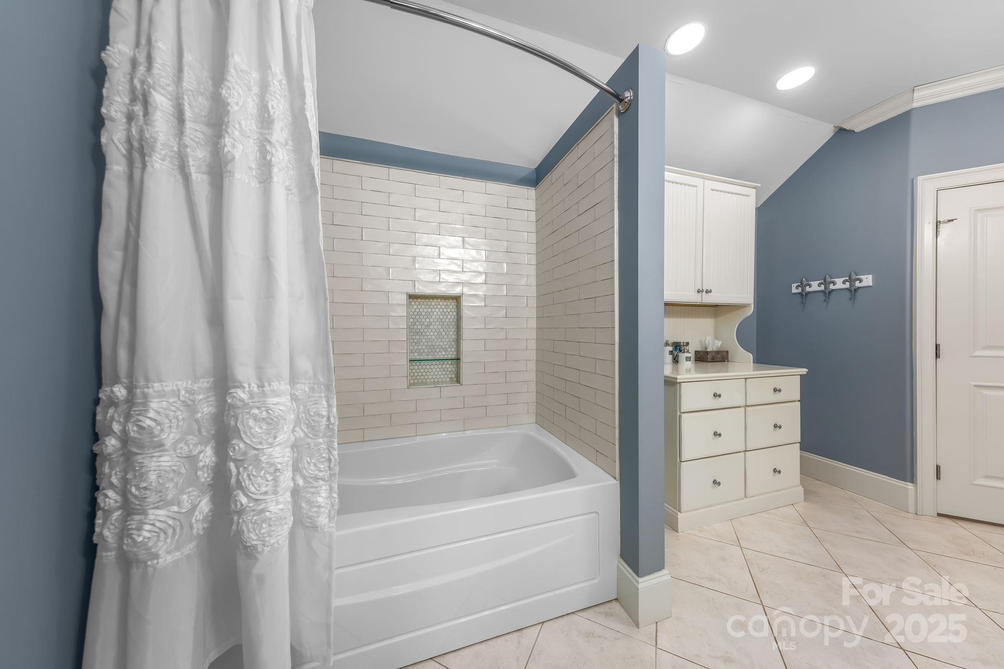 7967 Glen Abbey Circle