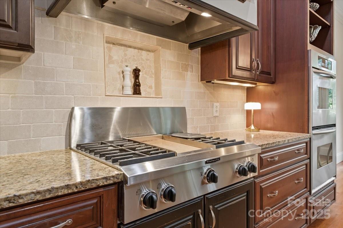 7967 Glen Abbey Circle