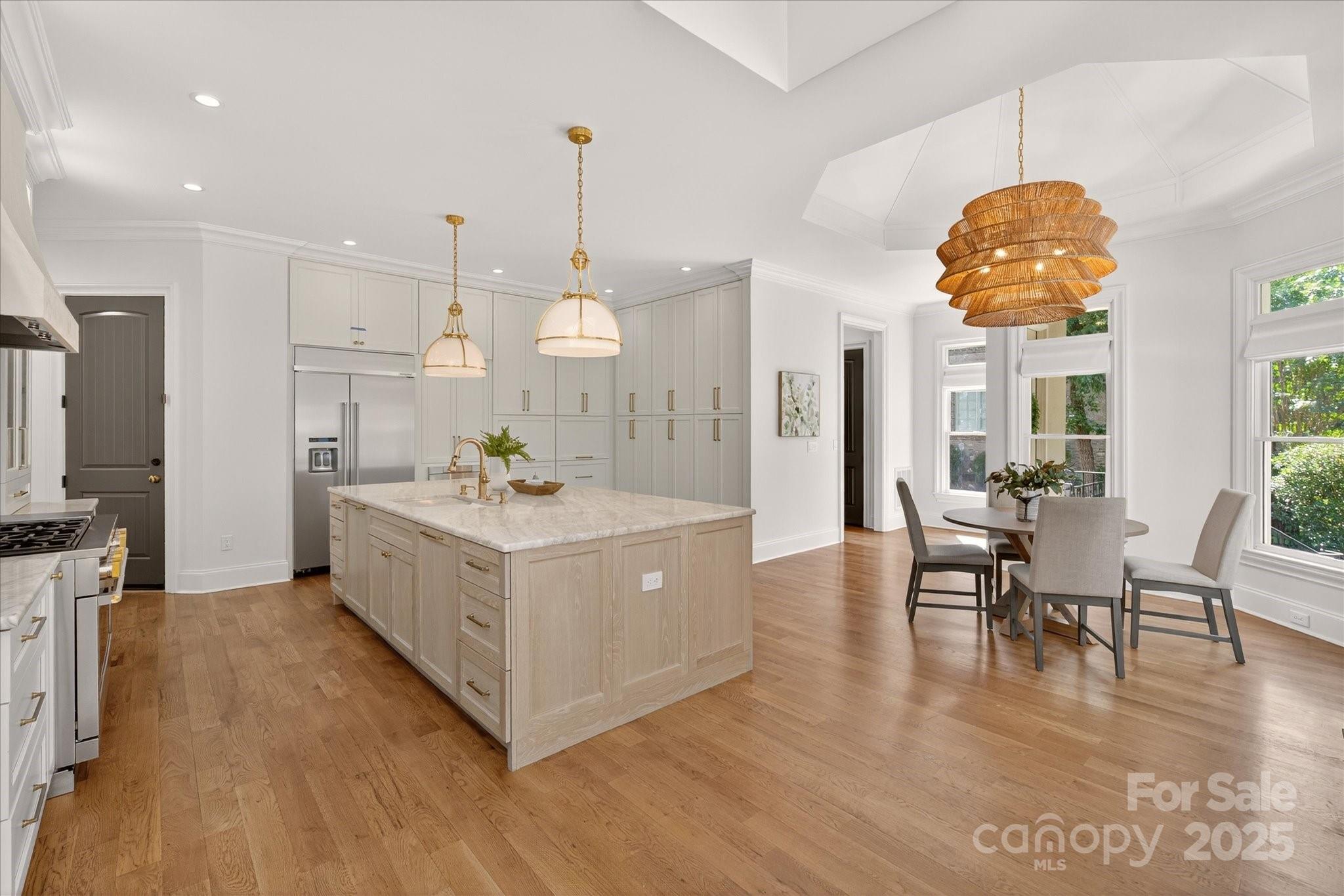 1221 Hadley Park Lane