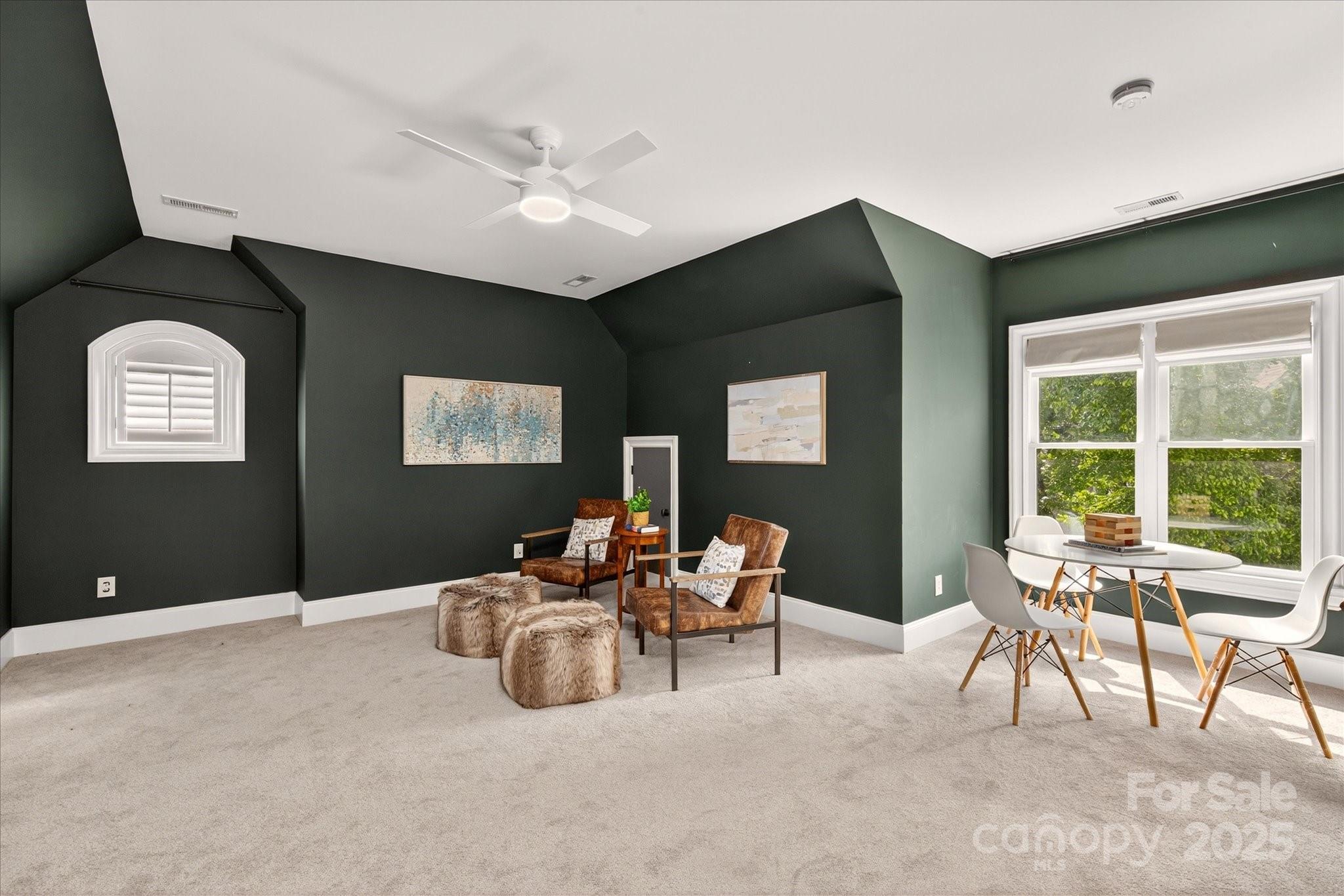 1221 Hadley Park Lane