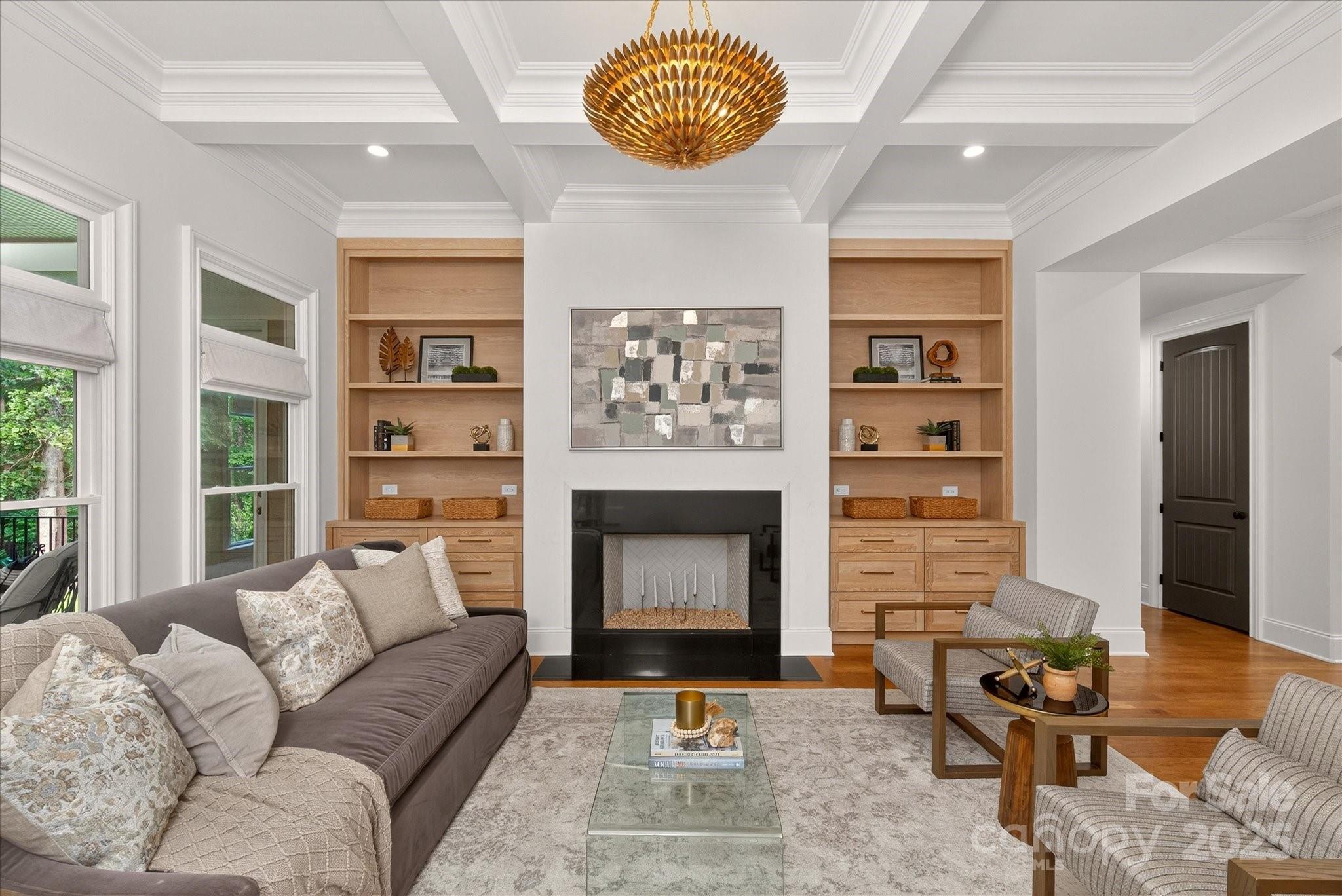 1221 Hadley Park Lane