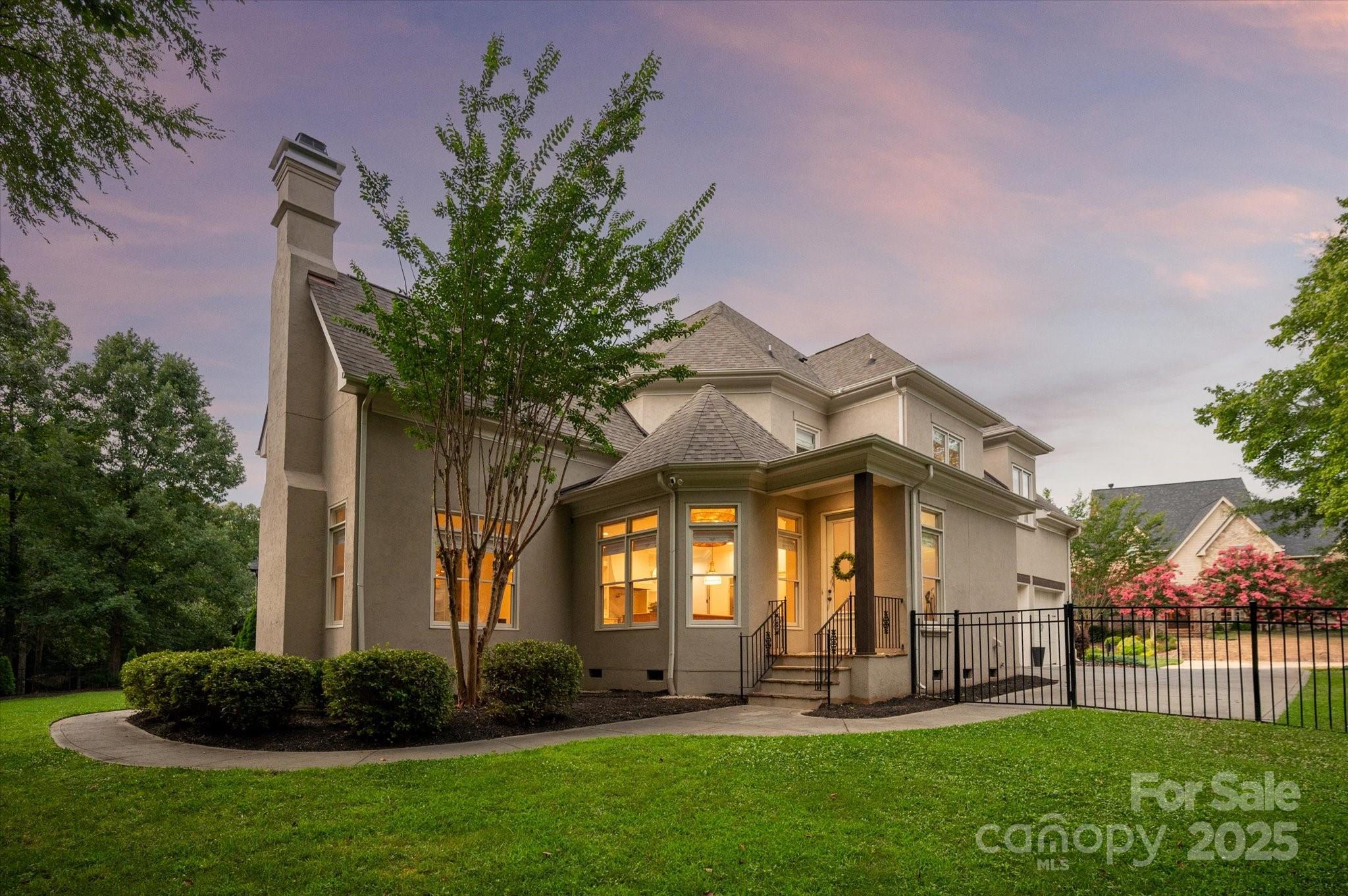 1221 Hadley Park Lane