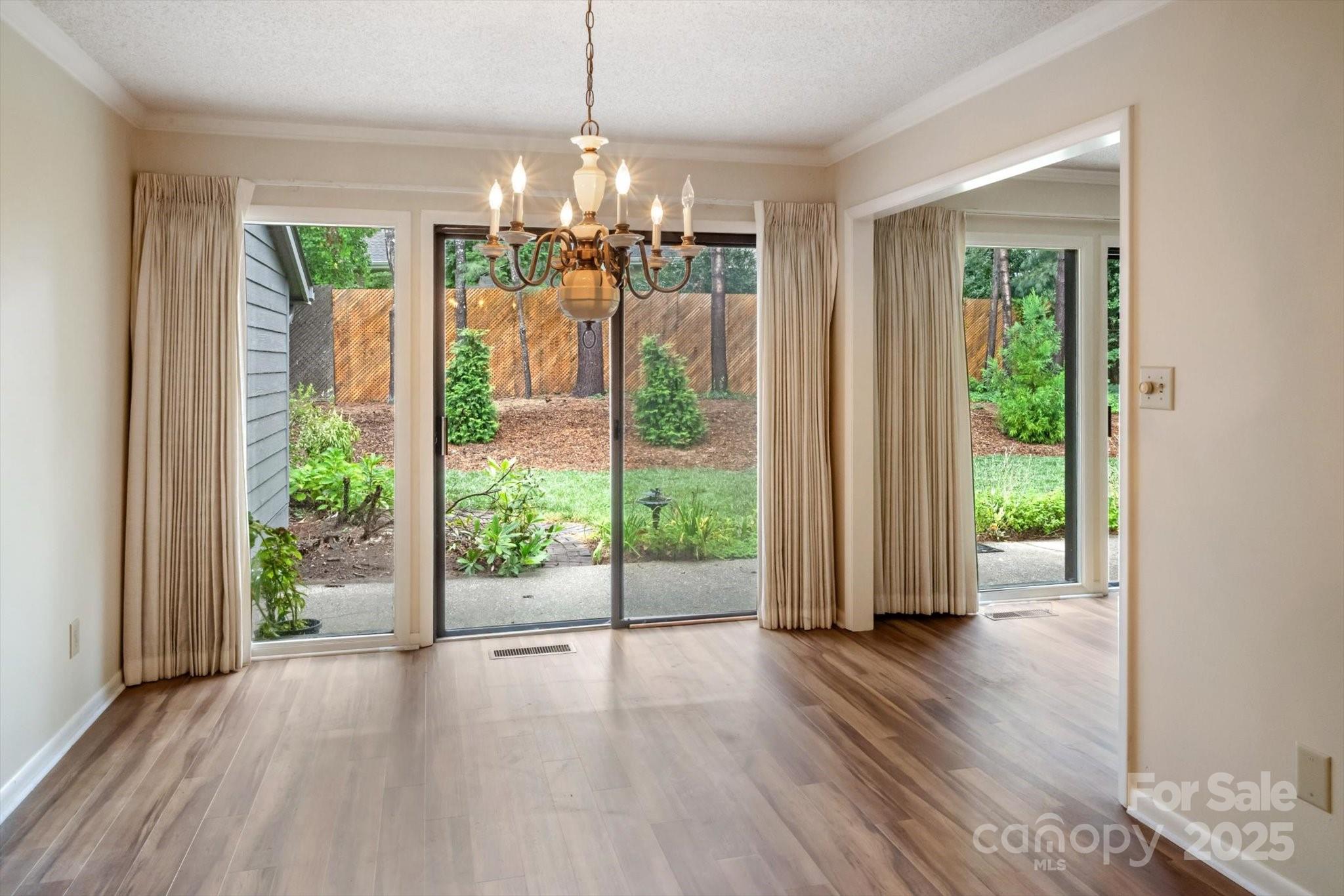 470 Crowfields Drive Unit: 6