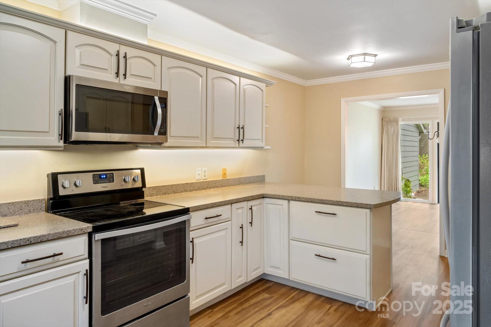 470 Crowfields Drive Unit: 6