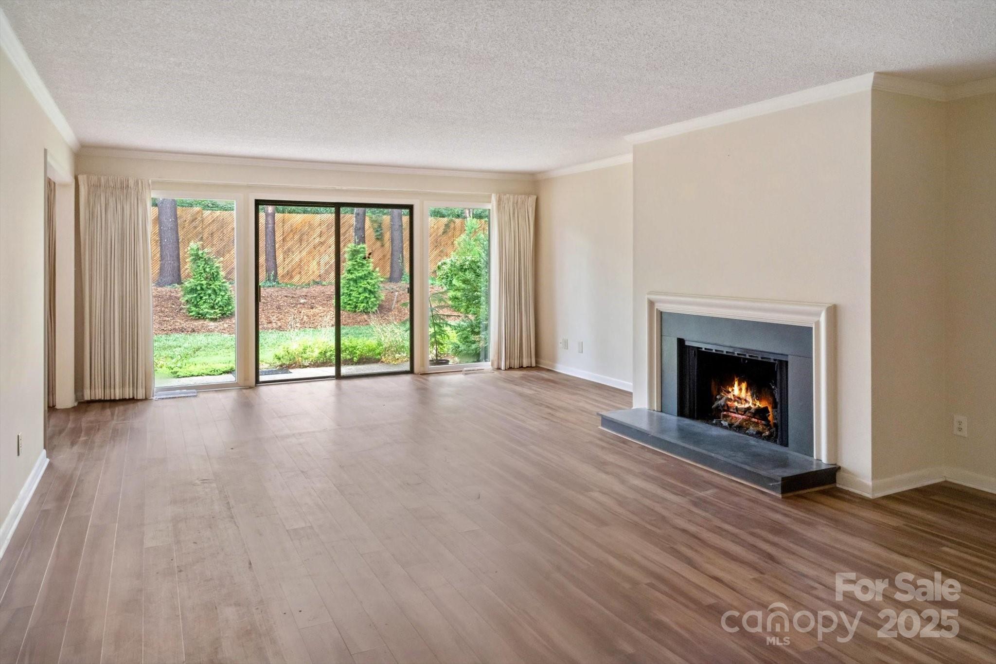 470 Crowfields Drive Unit: 6