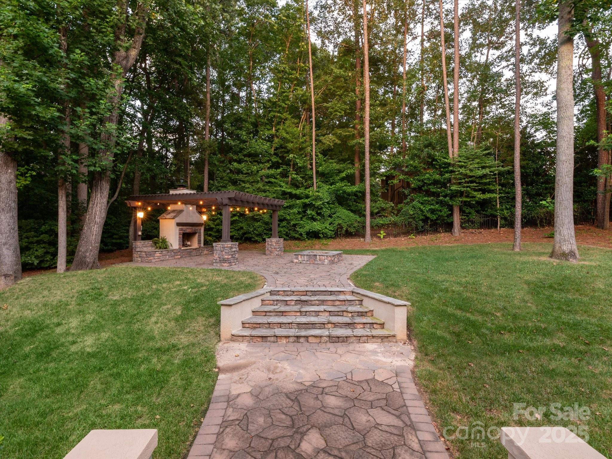 1029 Seminole Drive