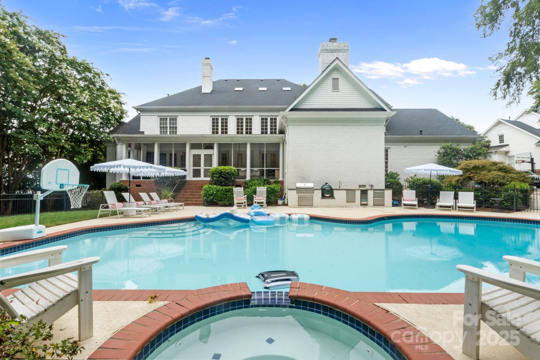 3605 Hampton Manor Drive
