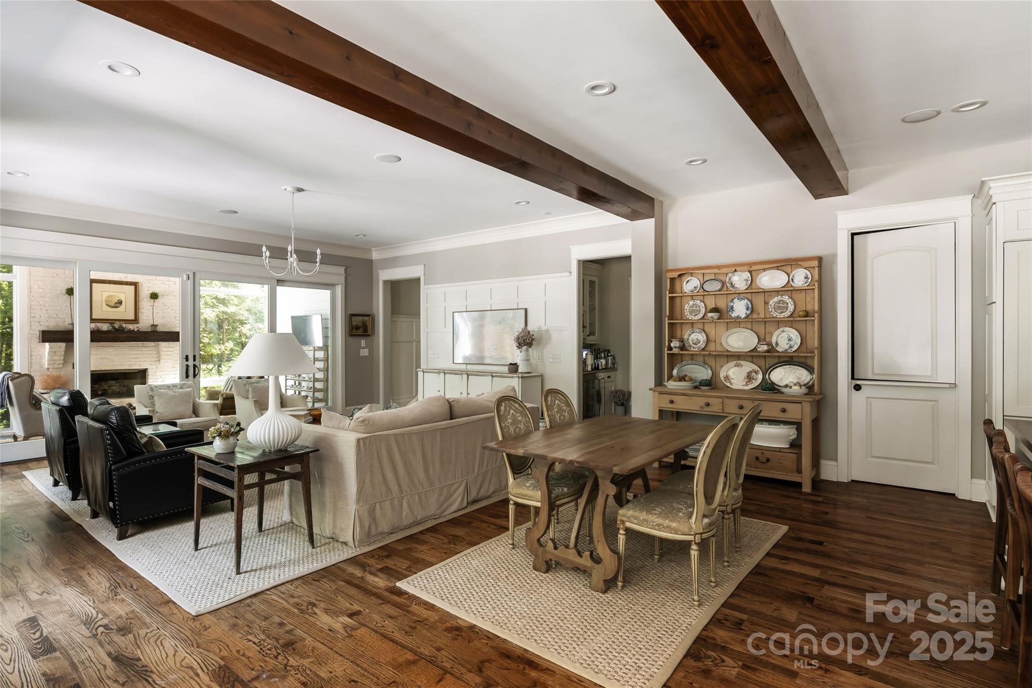 1415 Rosehill Drive