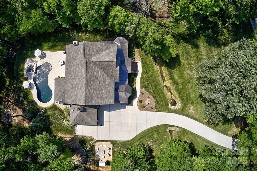 1415 Rosehill Drive