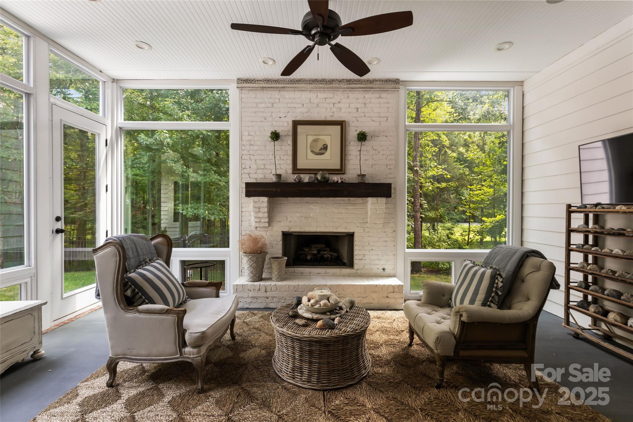 1415 Rosehill Drive