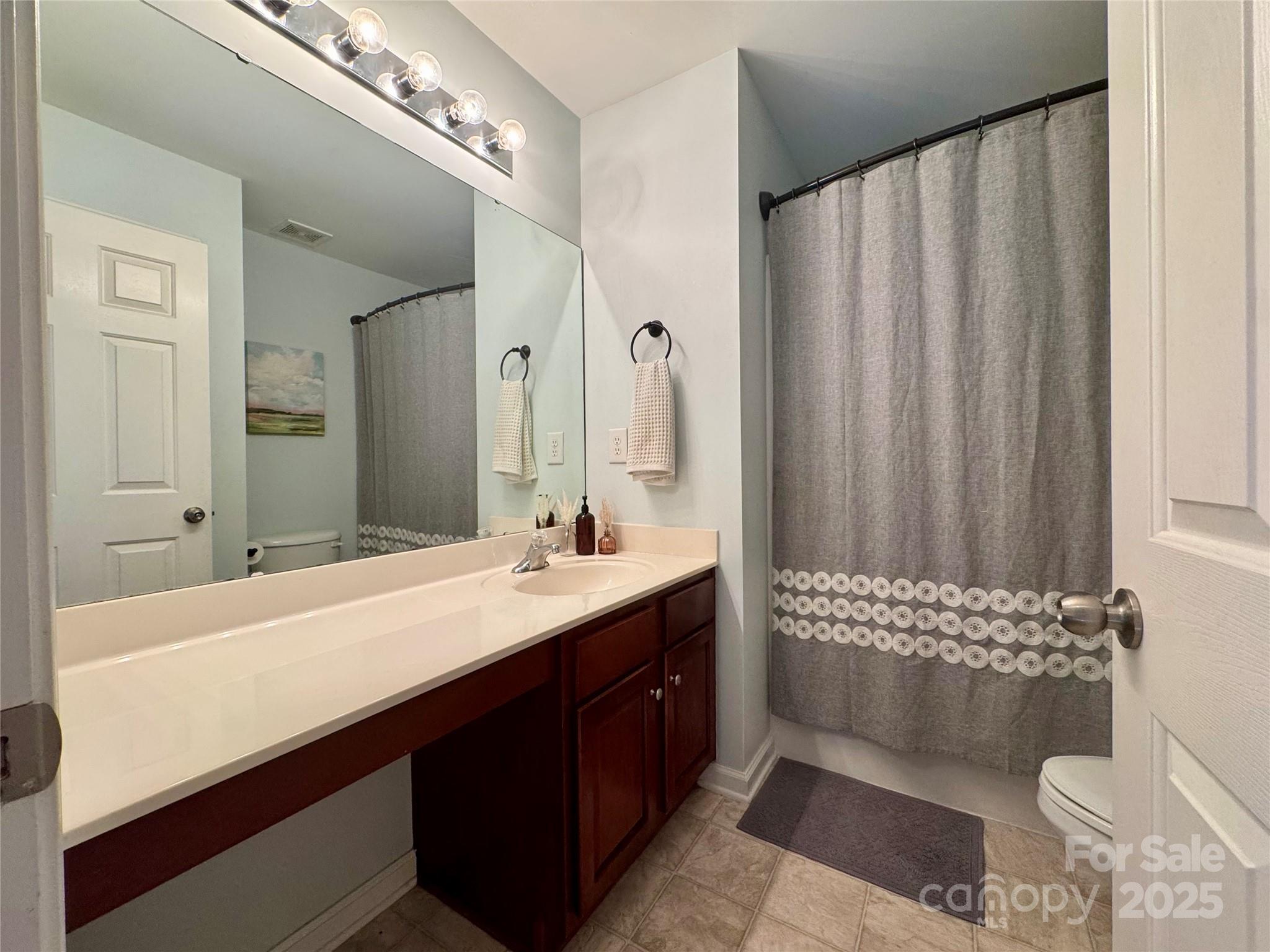 2676 Sunberry Lane NW