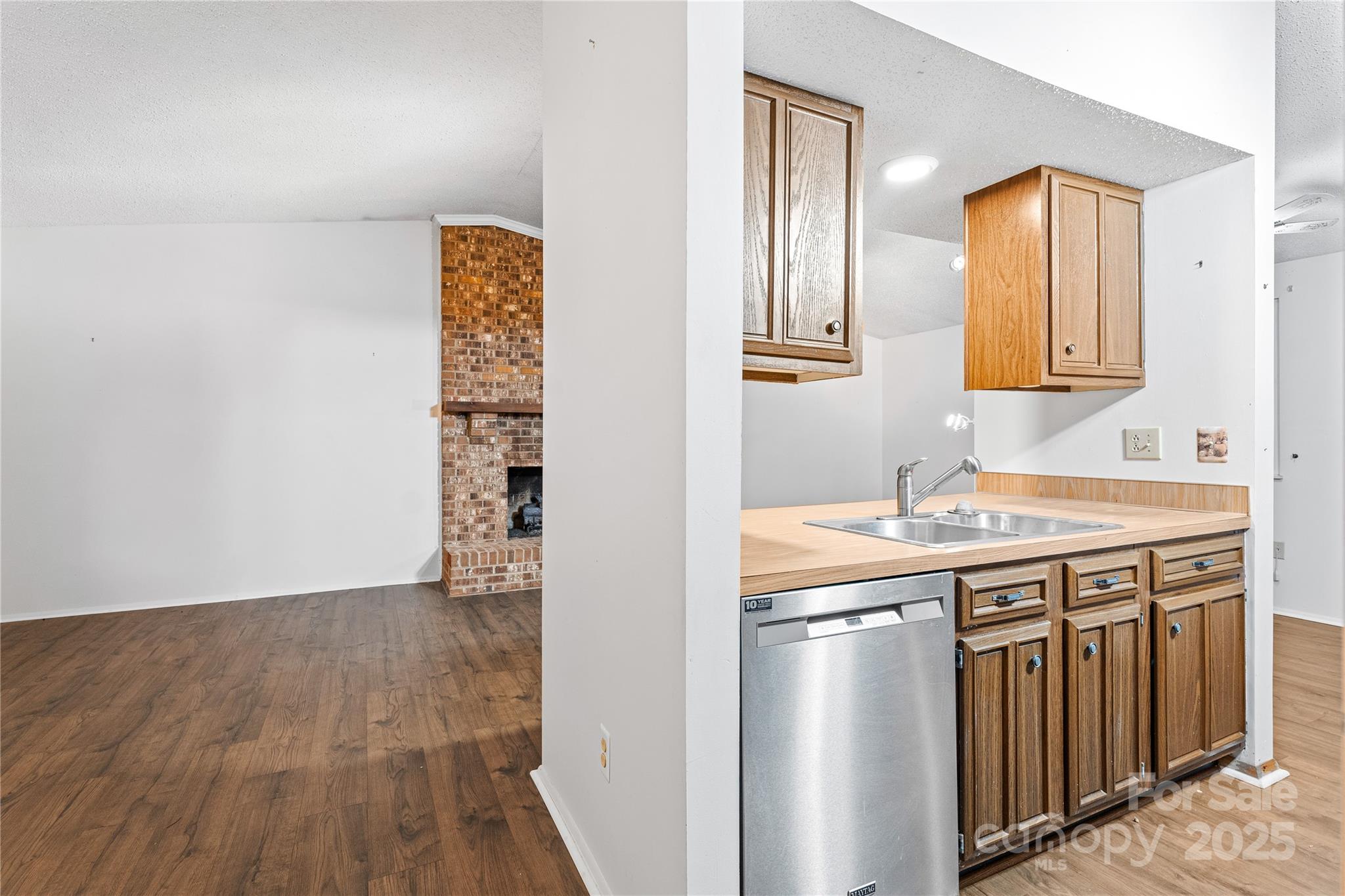 7916 Holly Hill Road