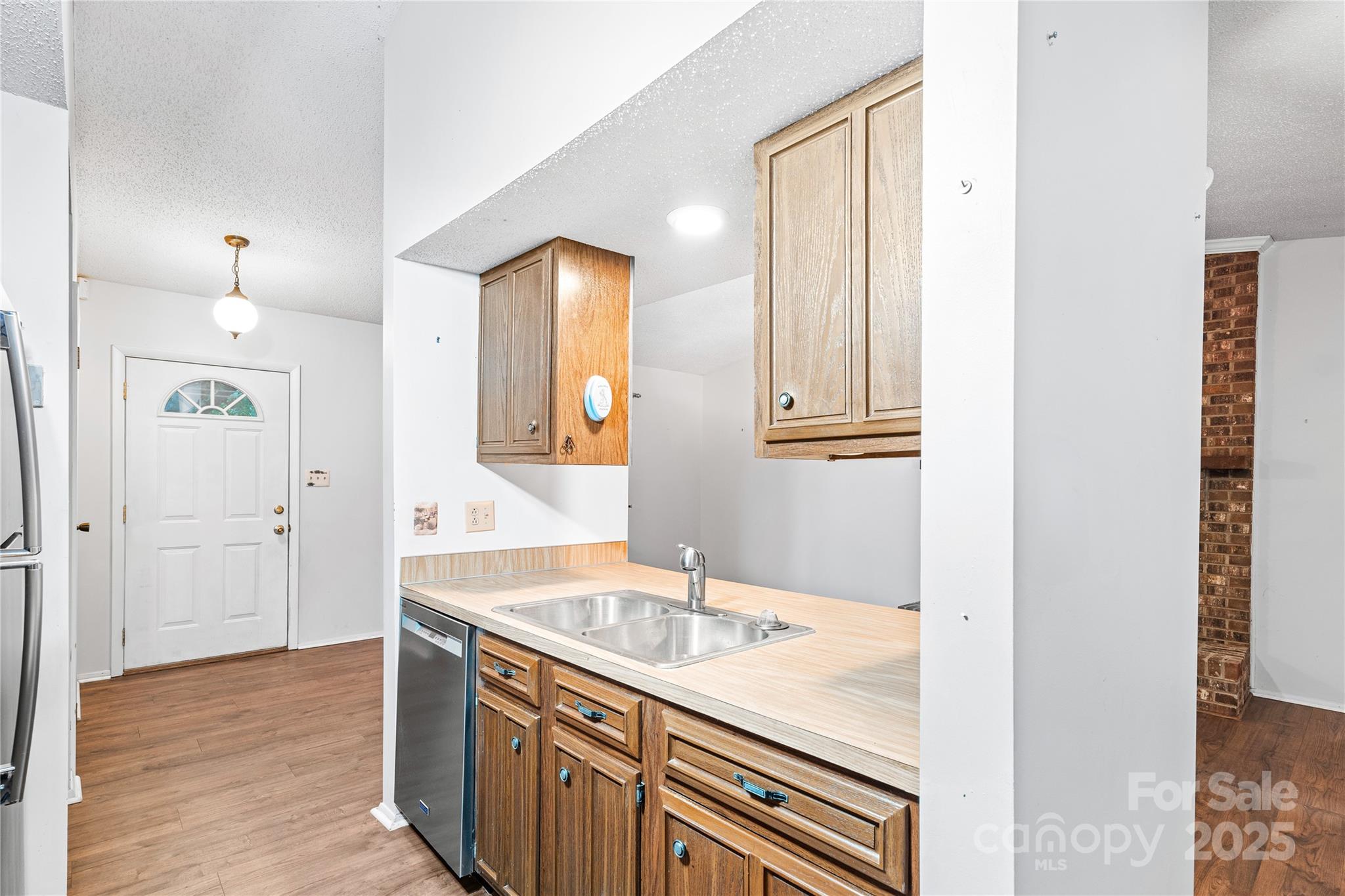 7916 Holly Hill Road