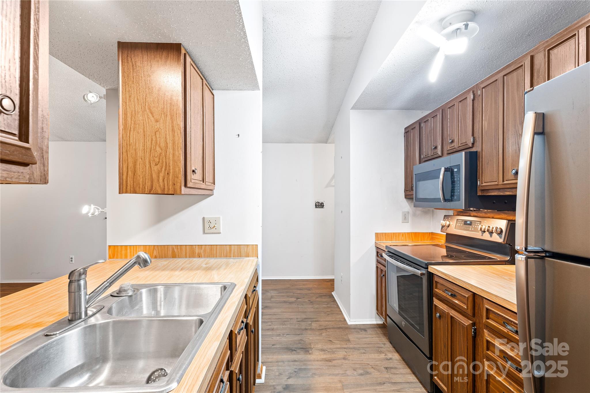 7916 Holly Hill Road