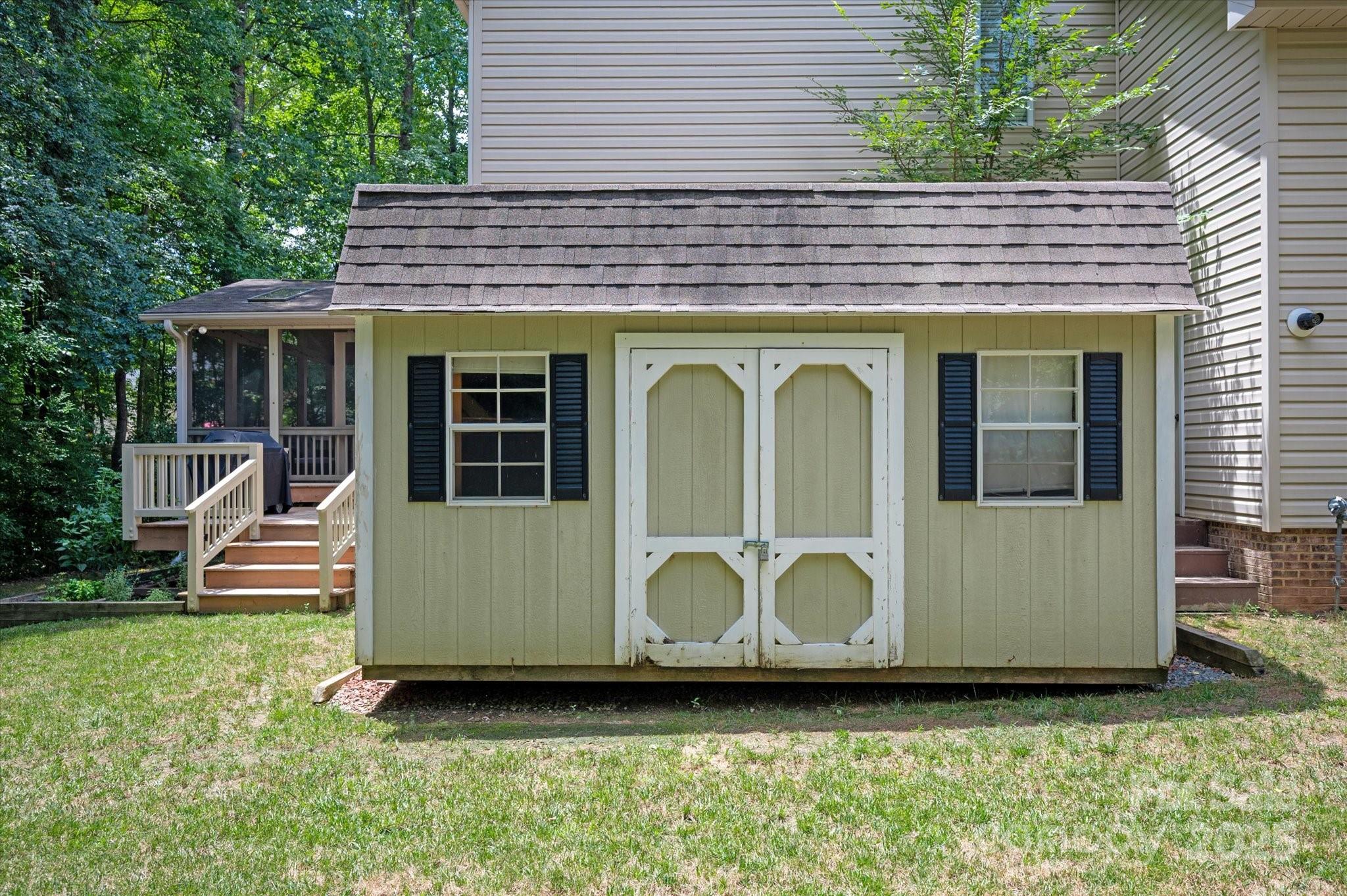 2524 Macie Glen Court