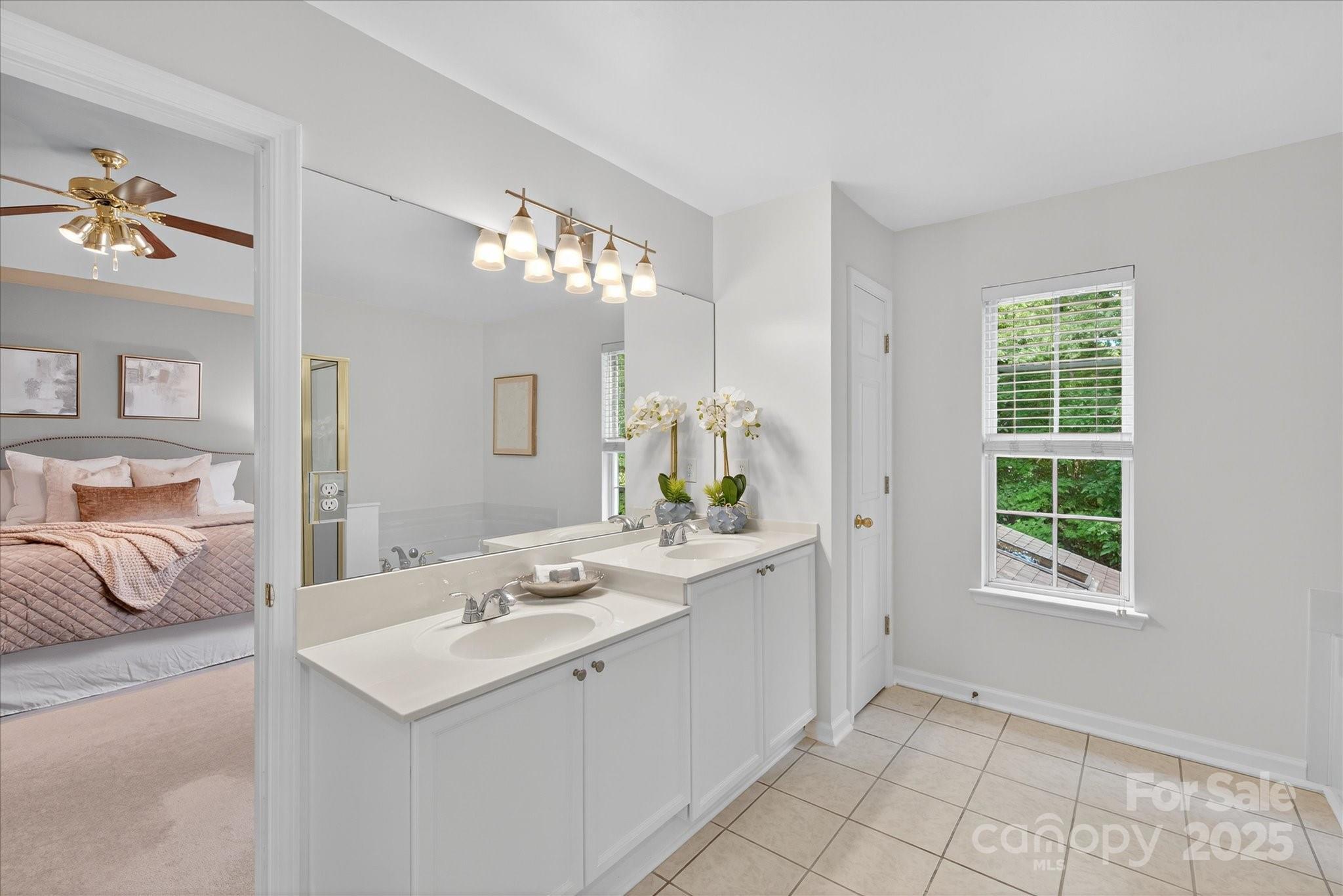 2524 Macie Glen Court