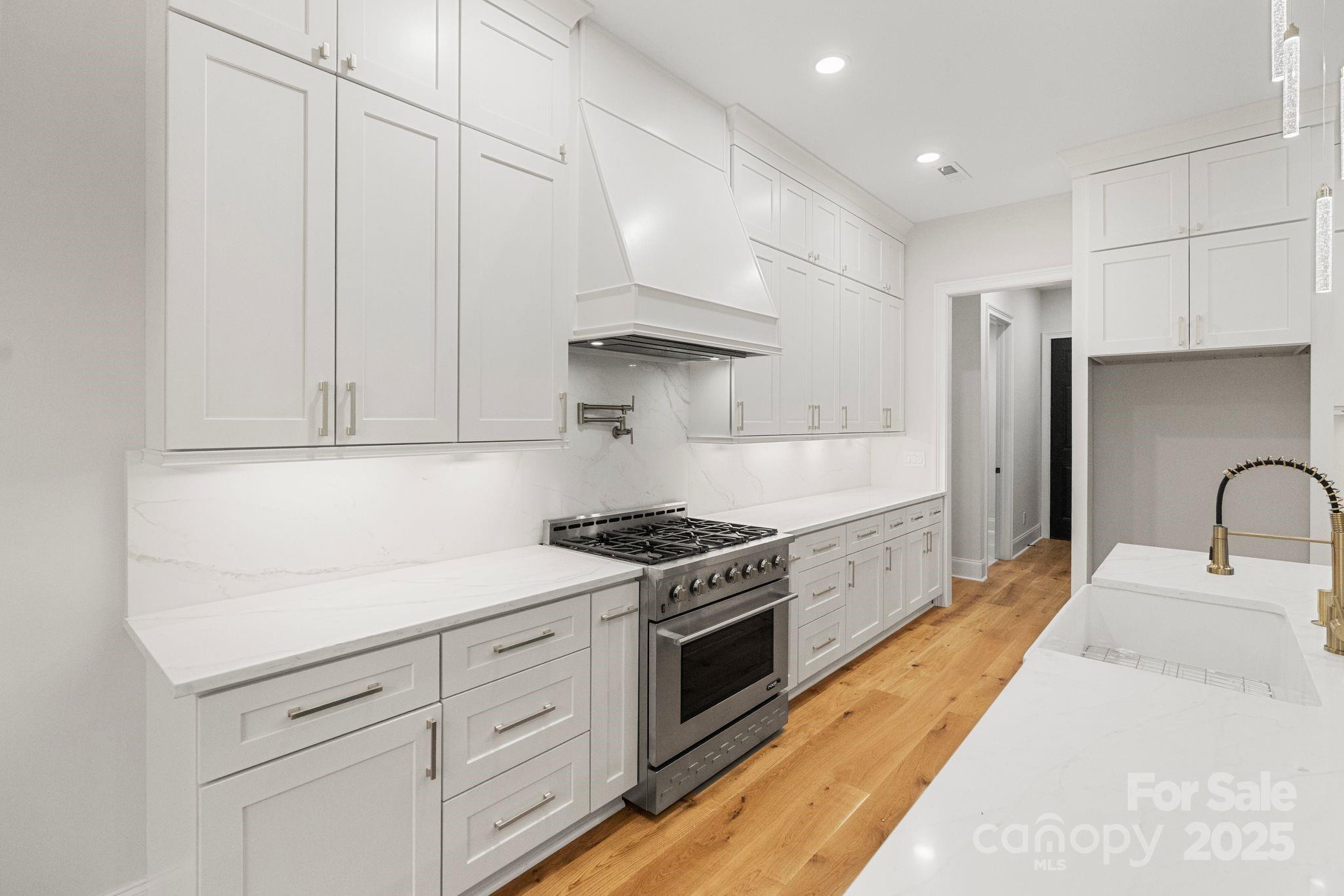 3204 Chancellor Lane