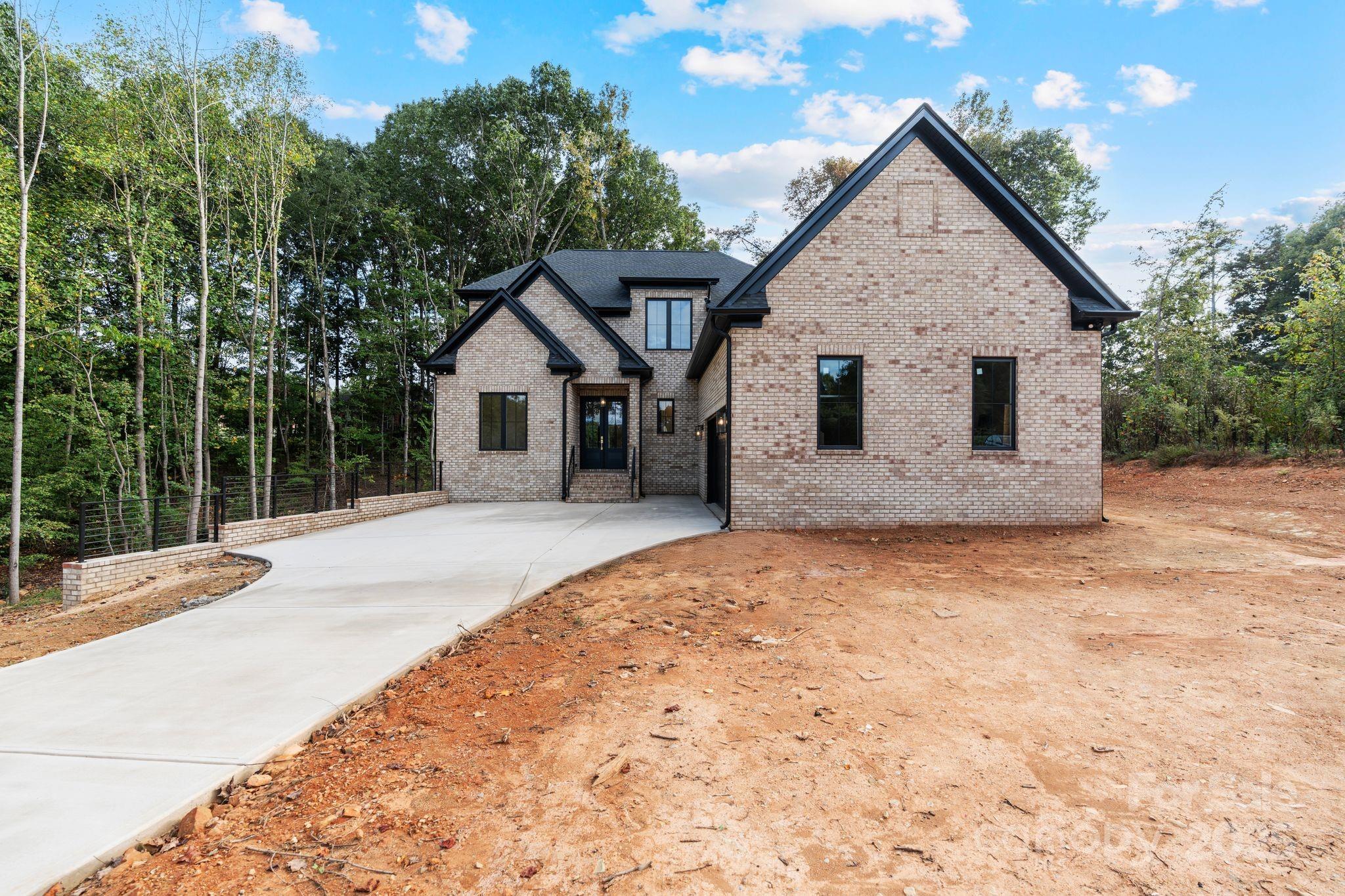 3204 Chancellor Lane