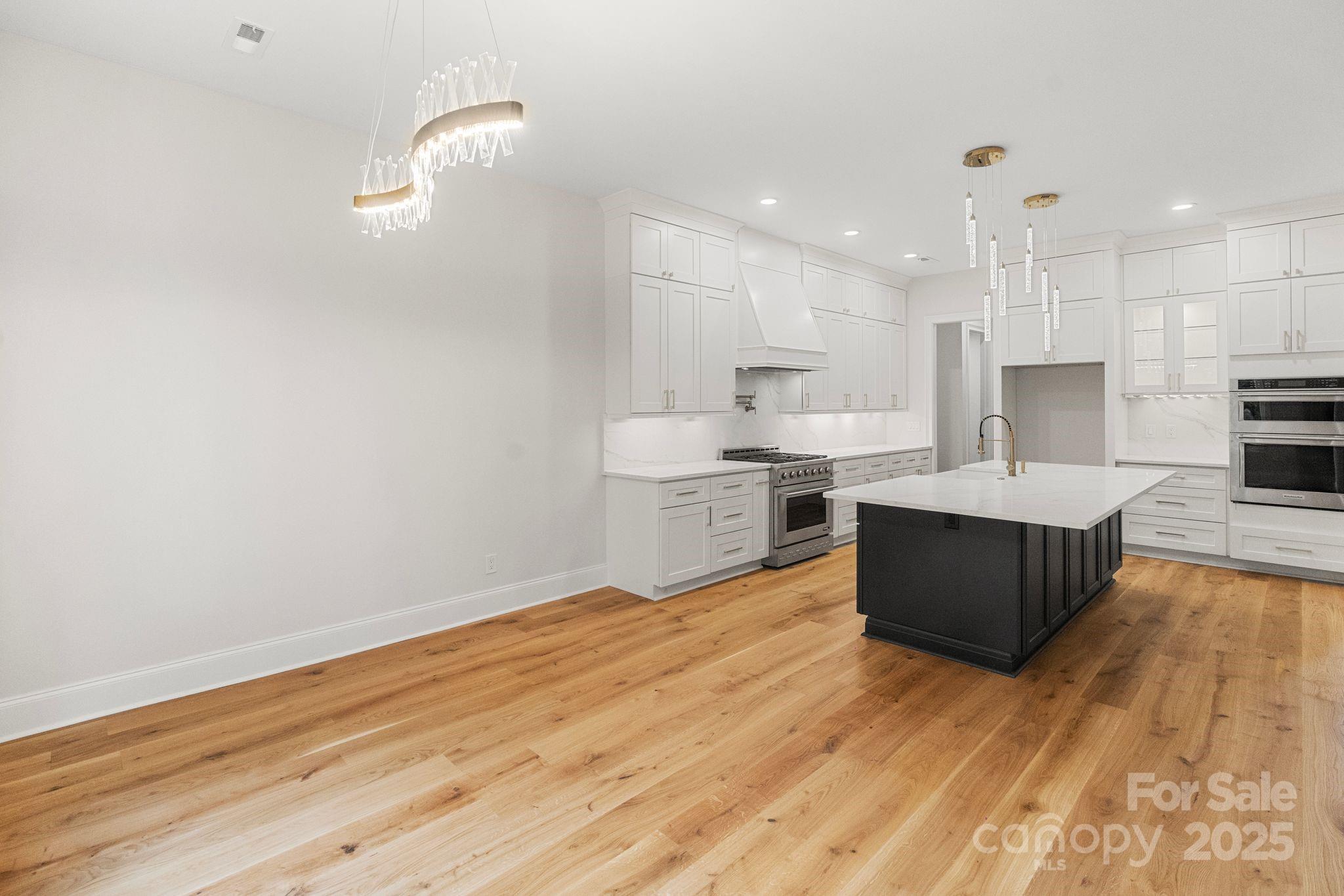 3204 Chancellor Lane