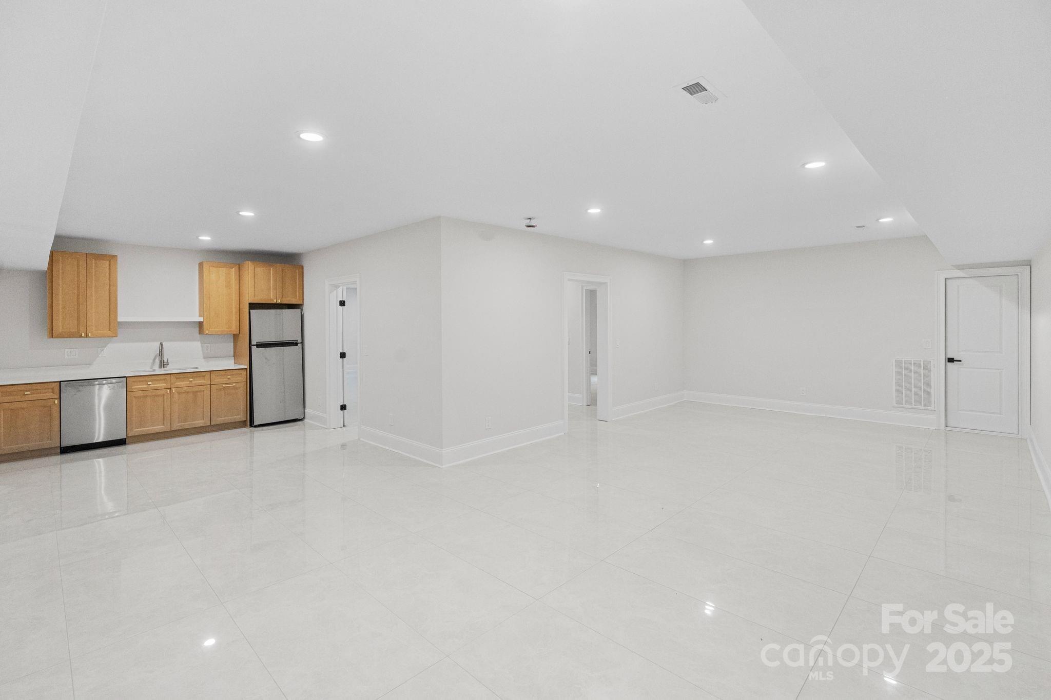 3204 Chancellor Lane