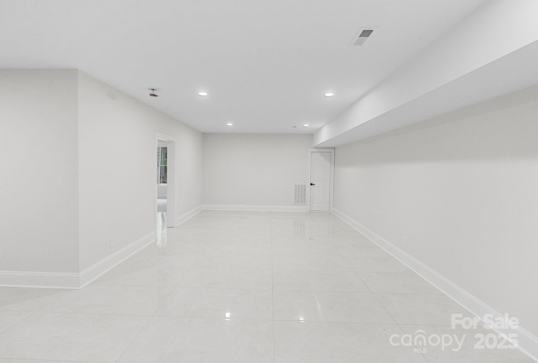 3204 Chancellor Lane