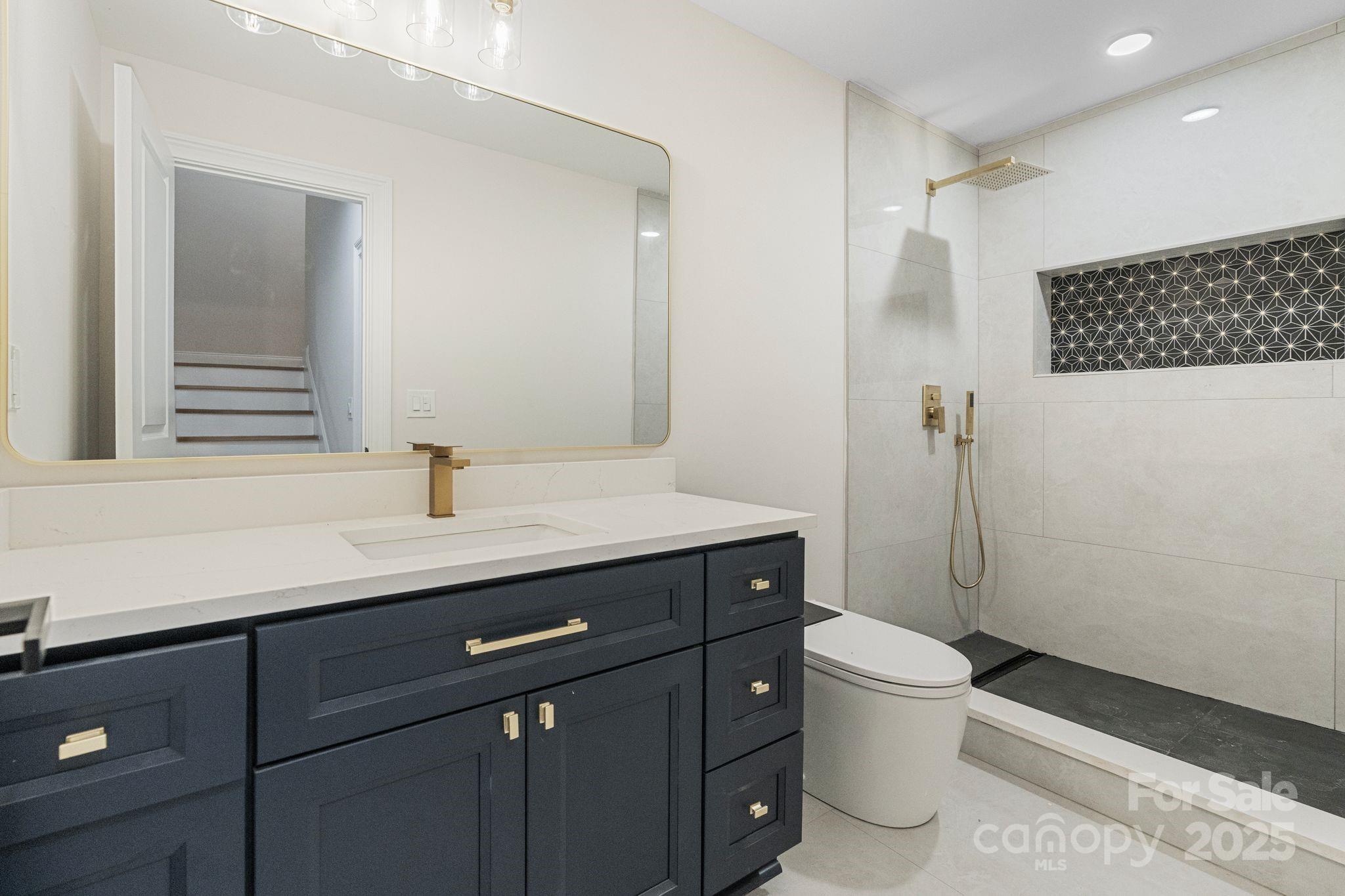 3204 Chancellor Lane