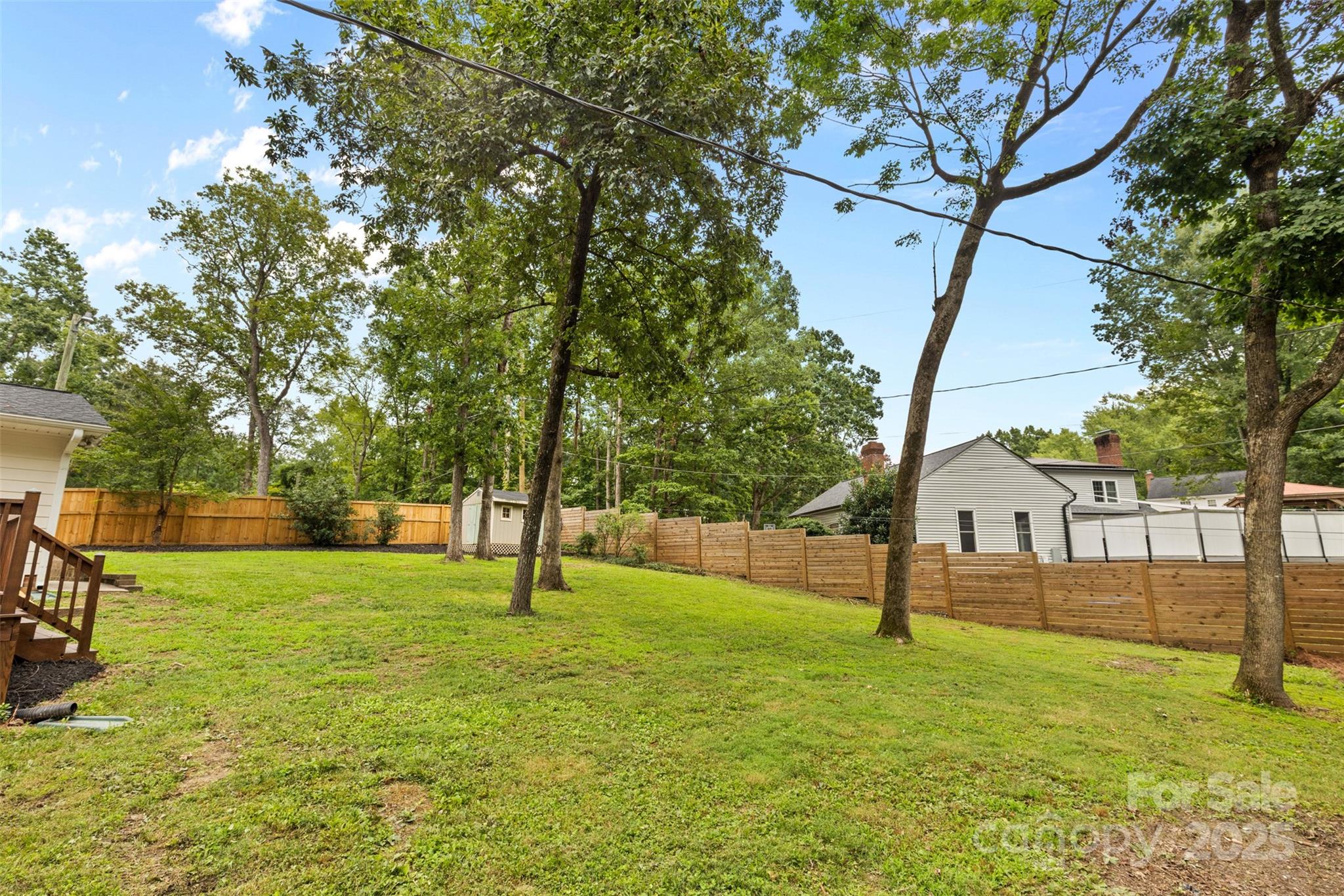 5611 Robinhood Road