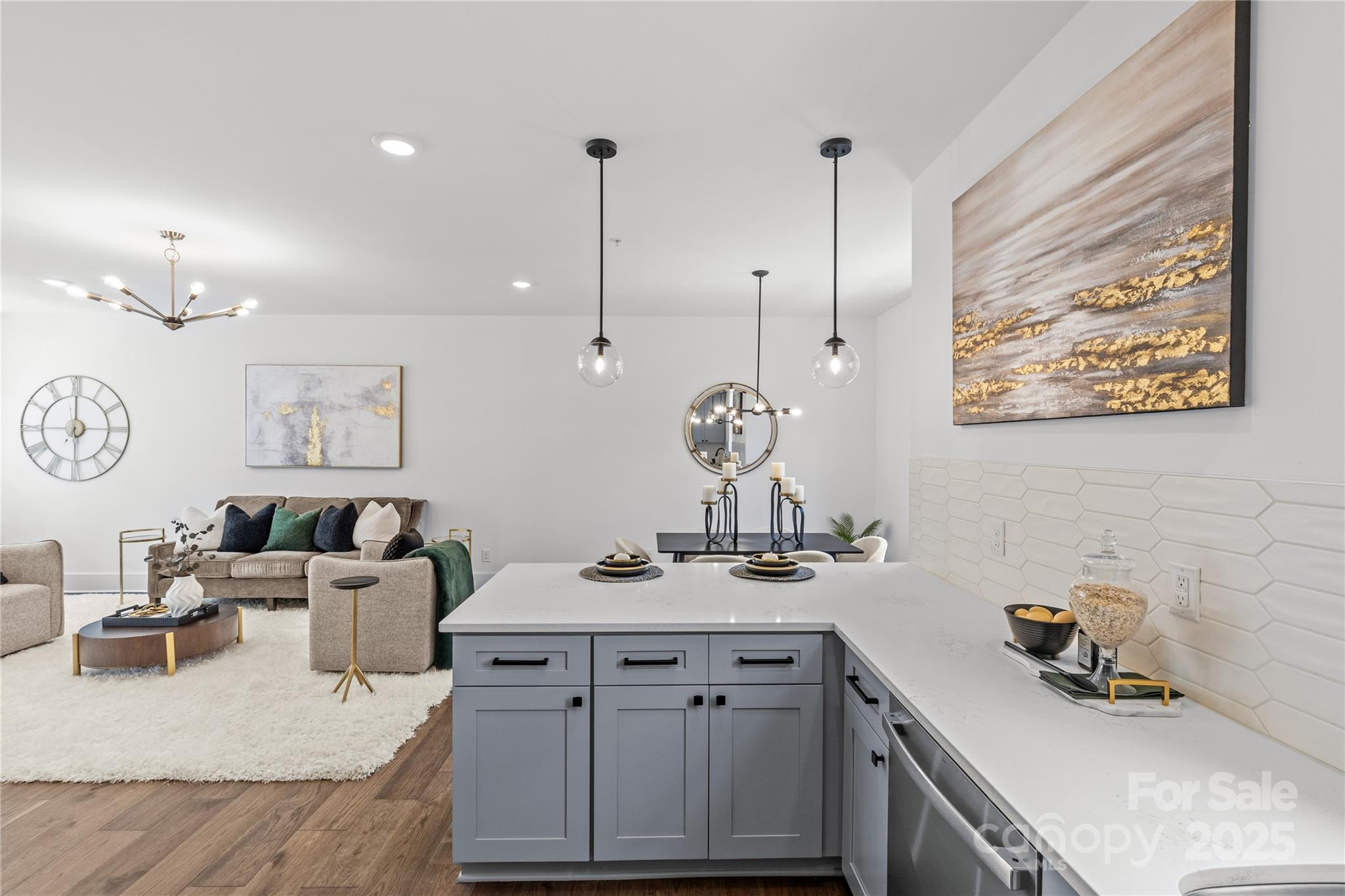 151 S Sycamore Street