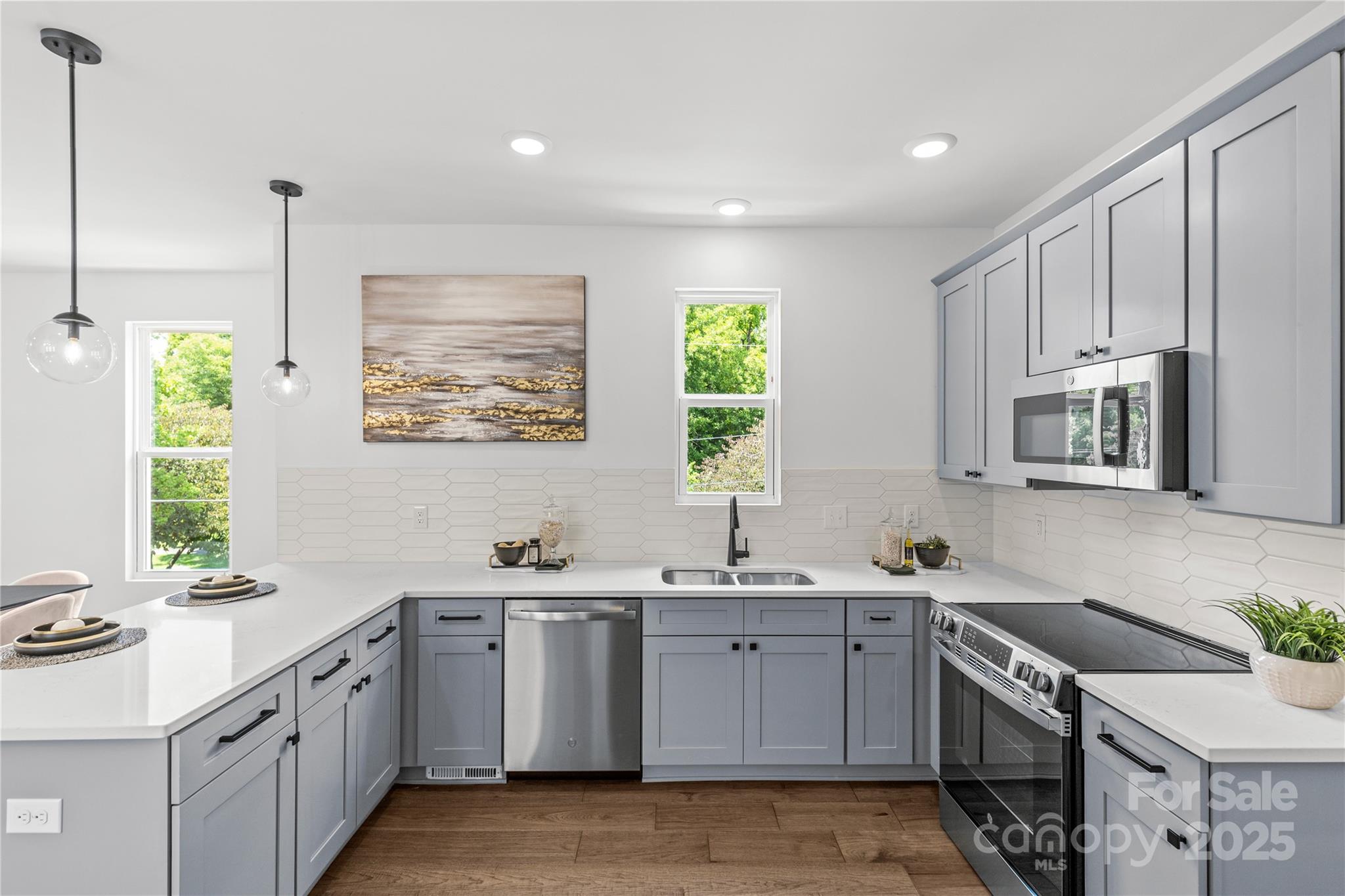 151 S Sycamore Street