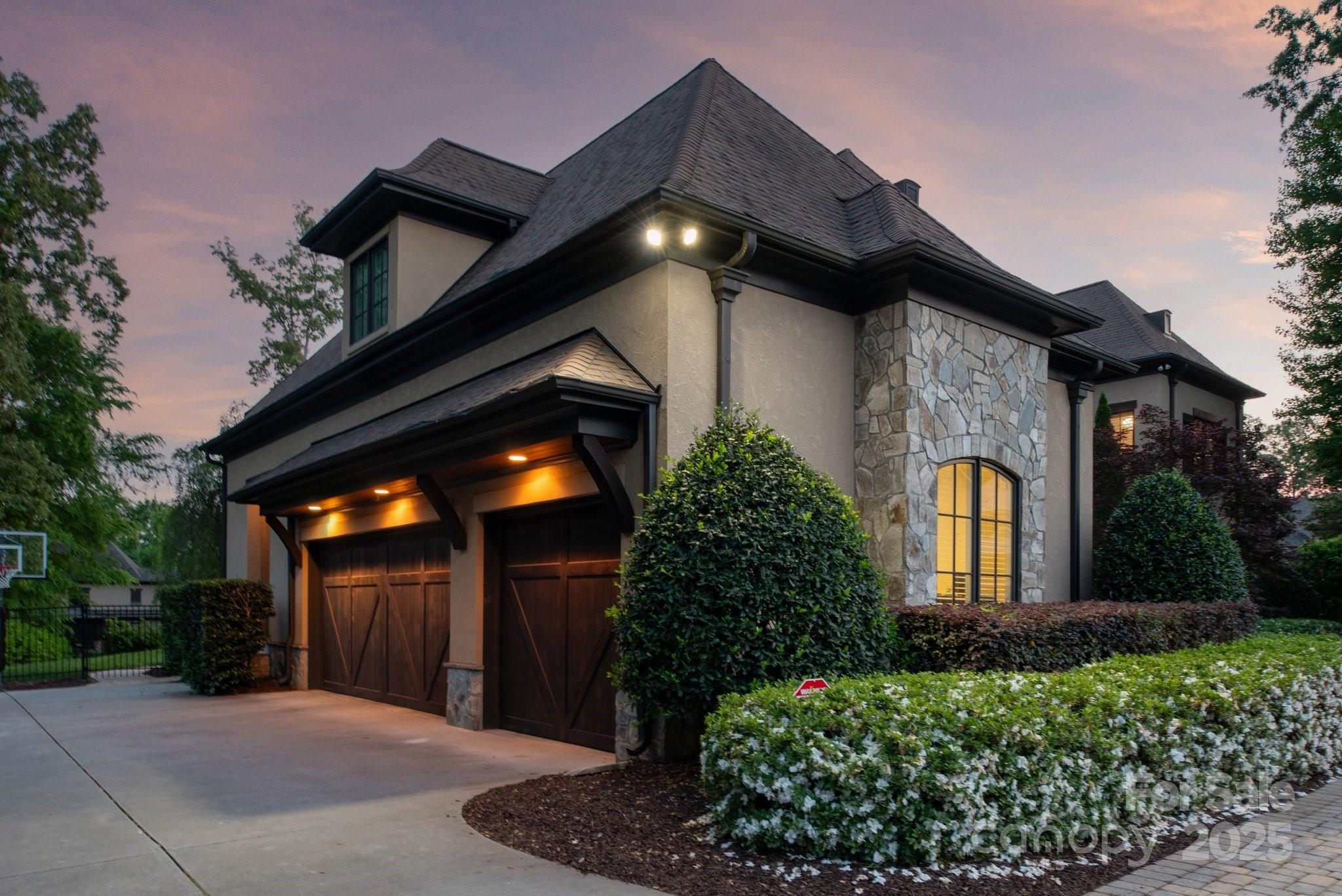 8021 Skye Lochs Drive