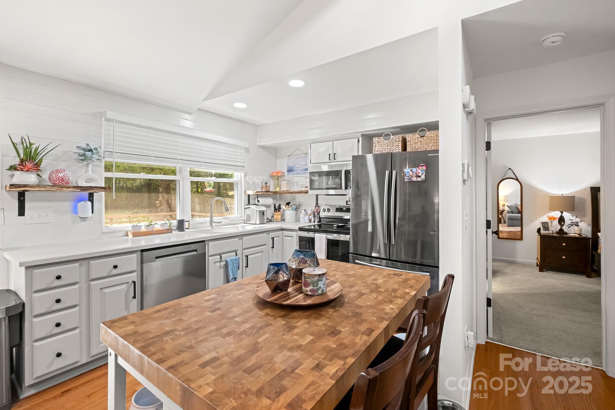 8211 Park Vista Circle