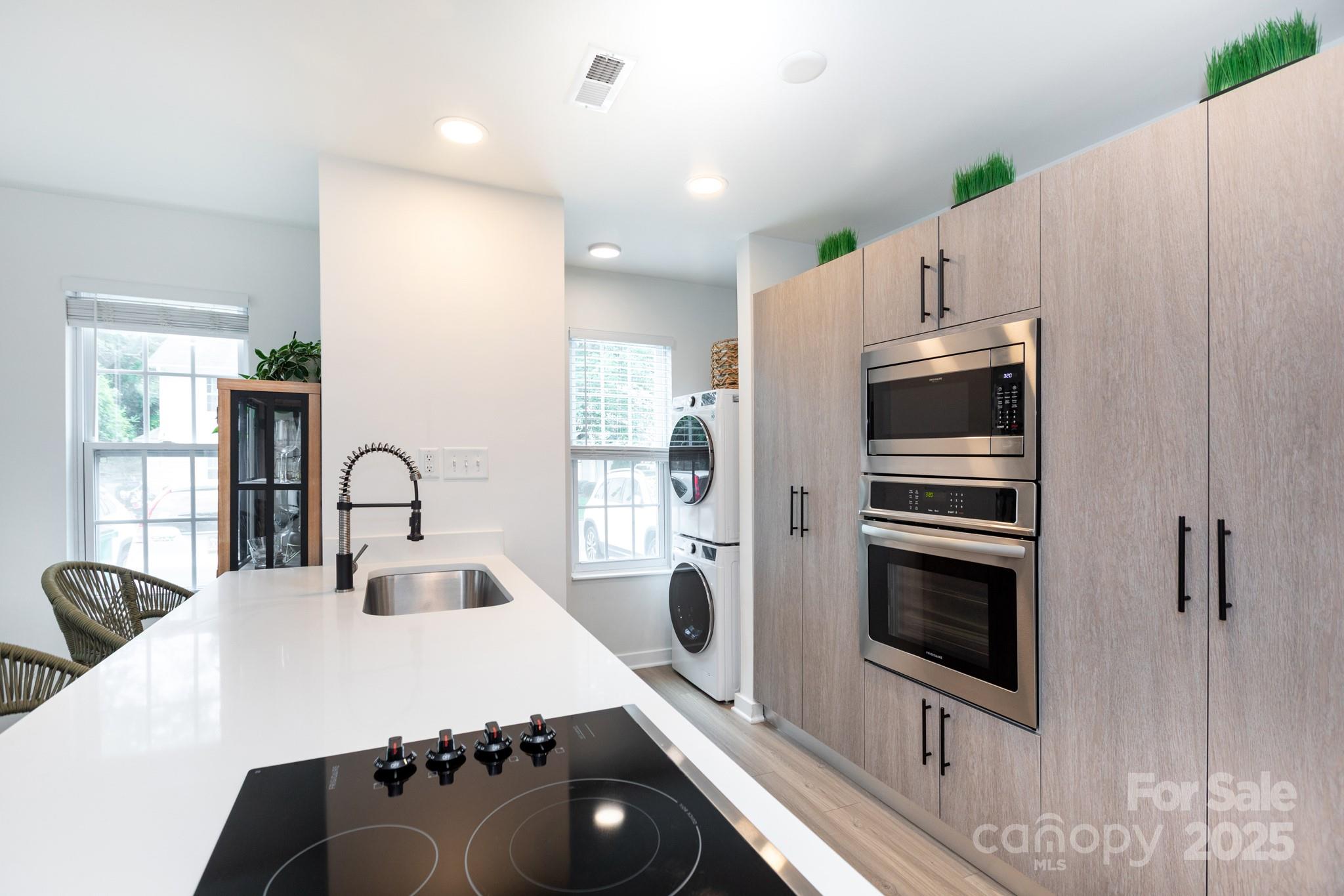 1543 Briar Creek Road