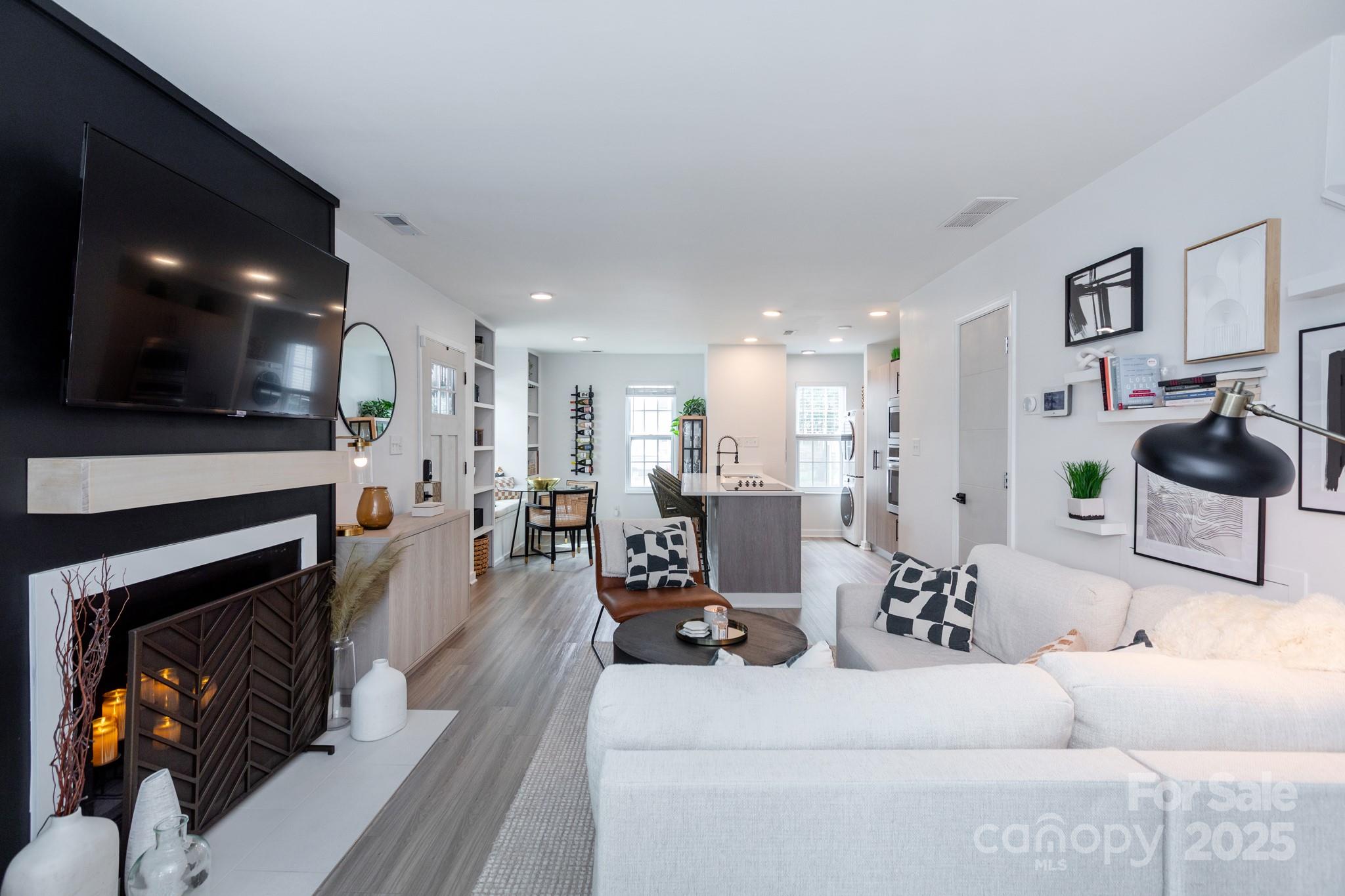 1543 Briar Creek Road