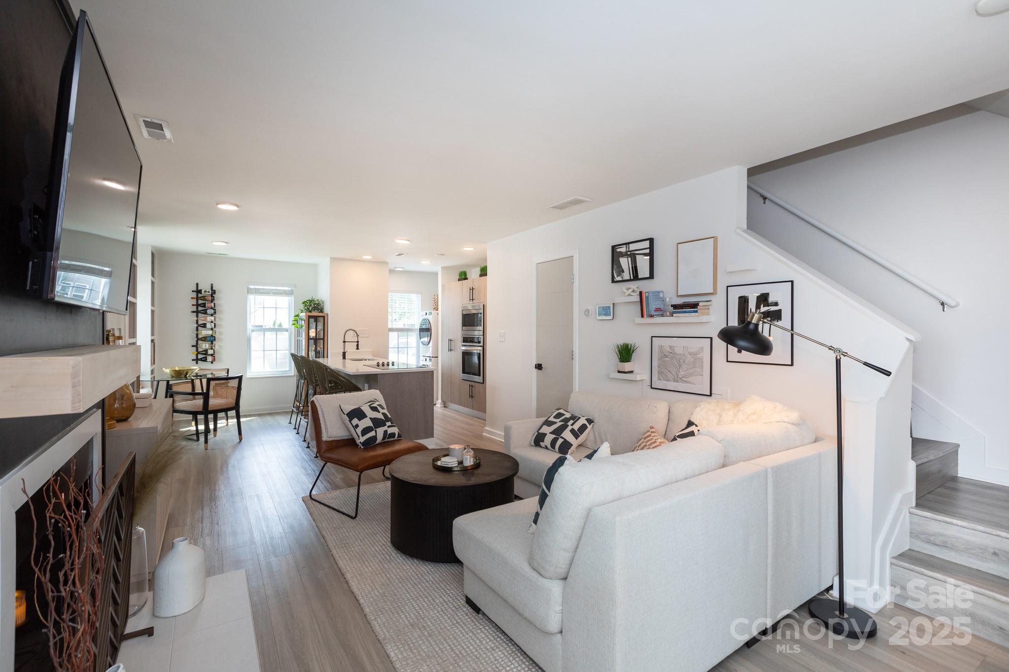 1543 Briar Creek Road