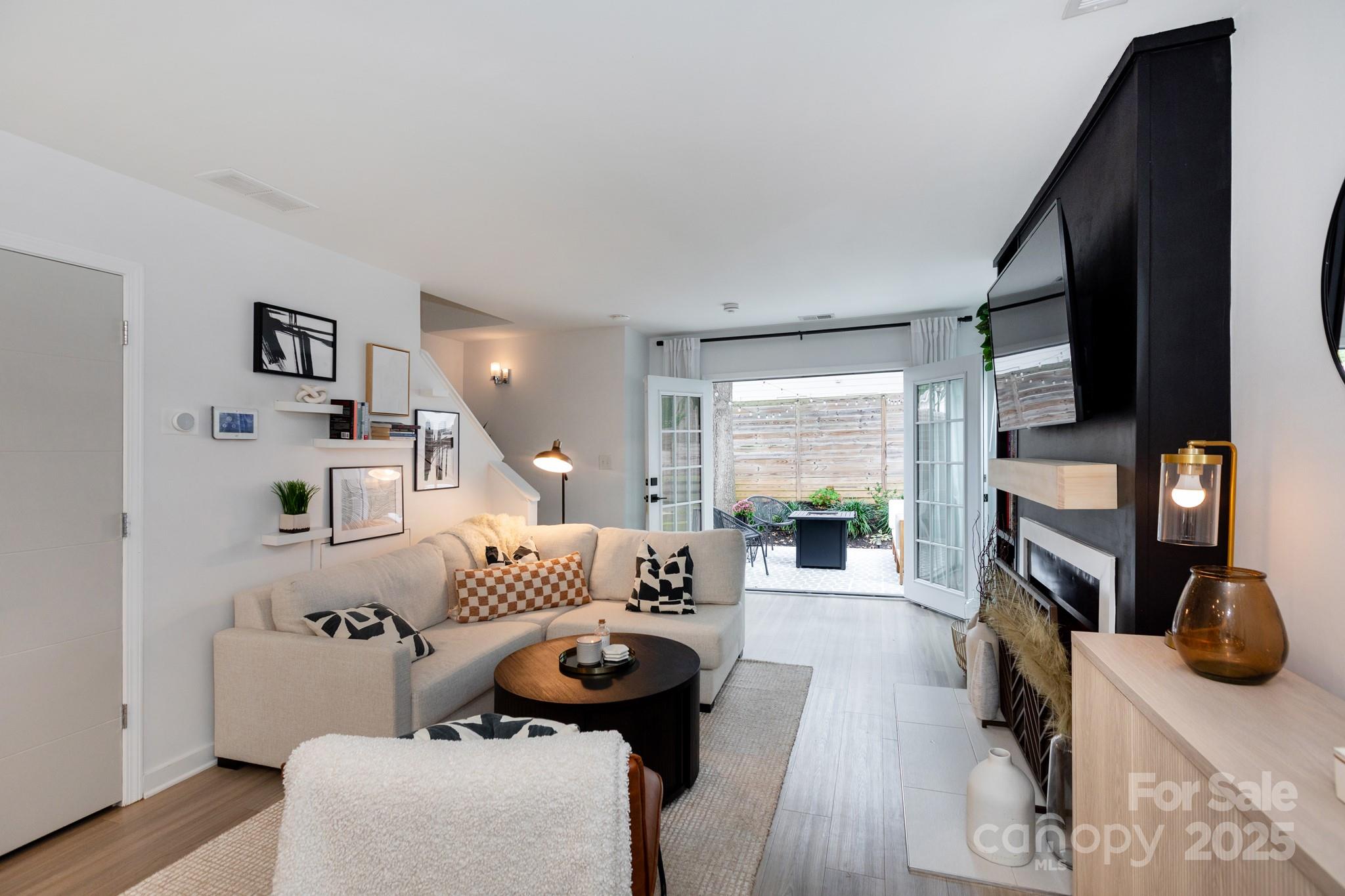 1543 Briar Creek Road