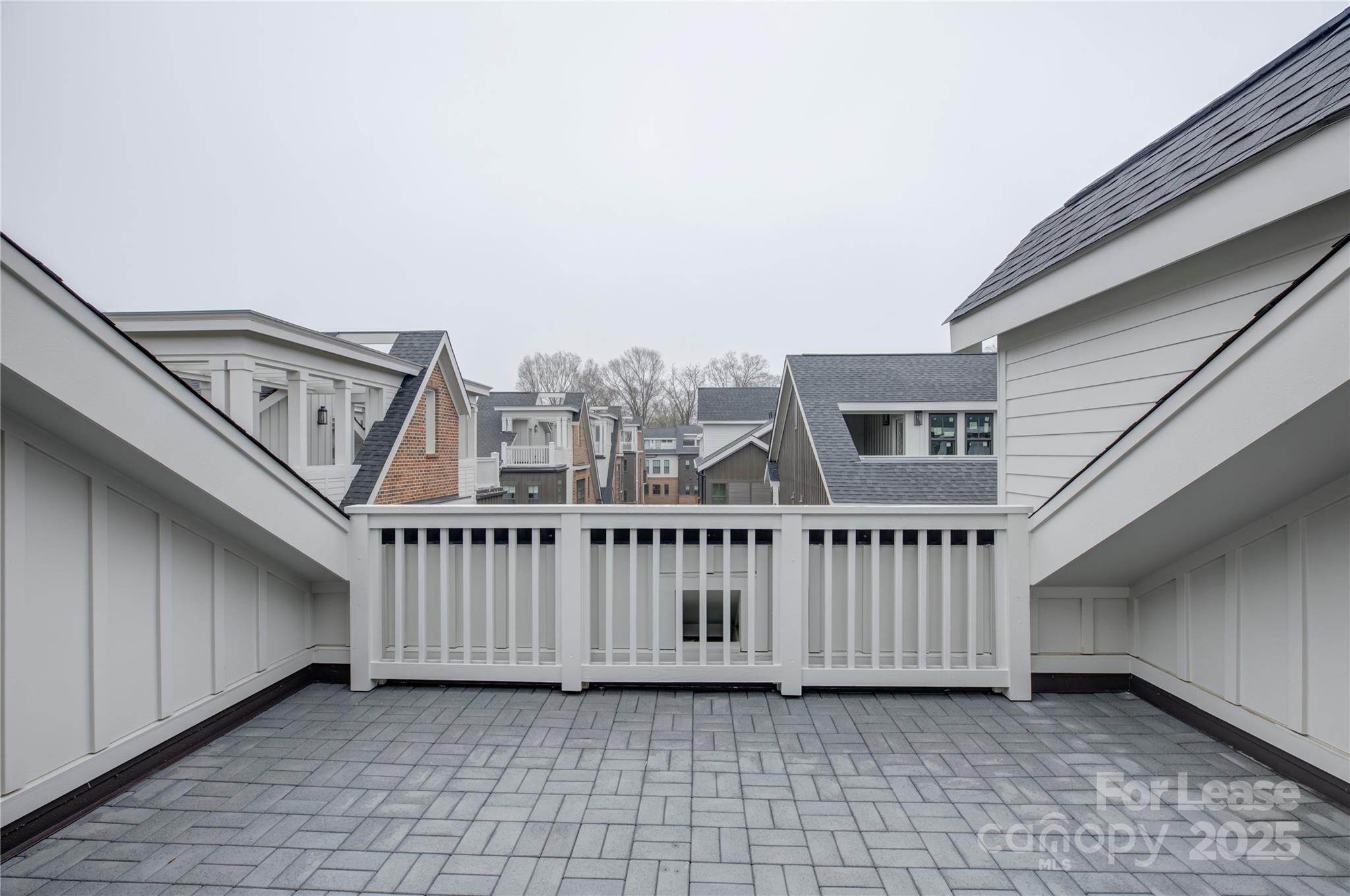 3015 Pinehurst Place